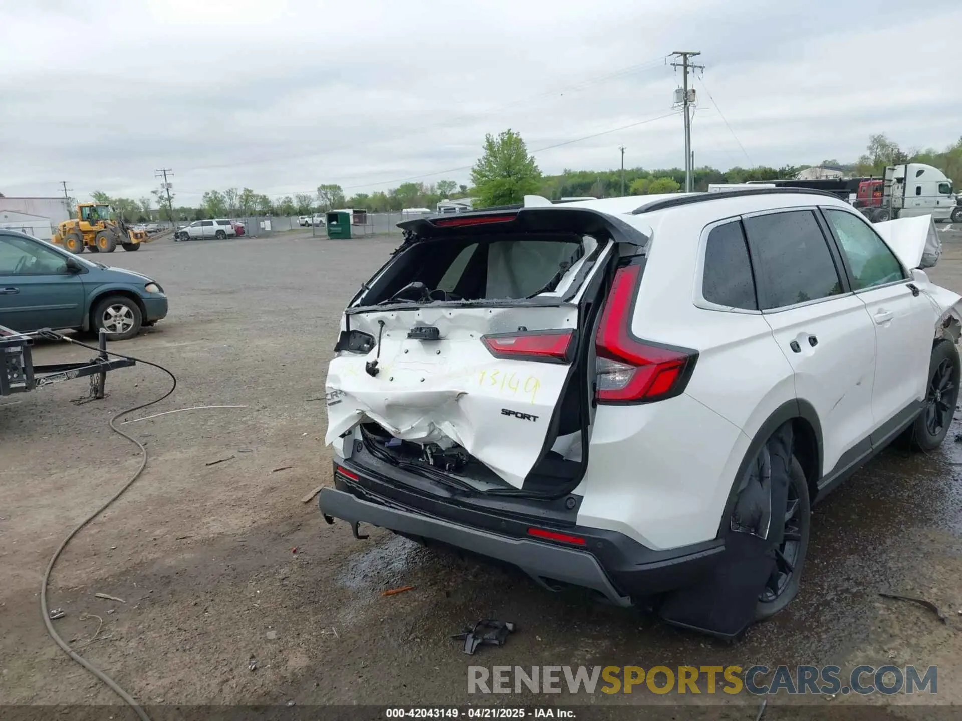 15 Photograph of a damaged car 5J6RS6H81SL004567 HONDA CR-V HYBRID 2025