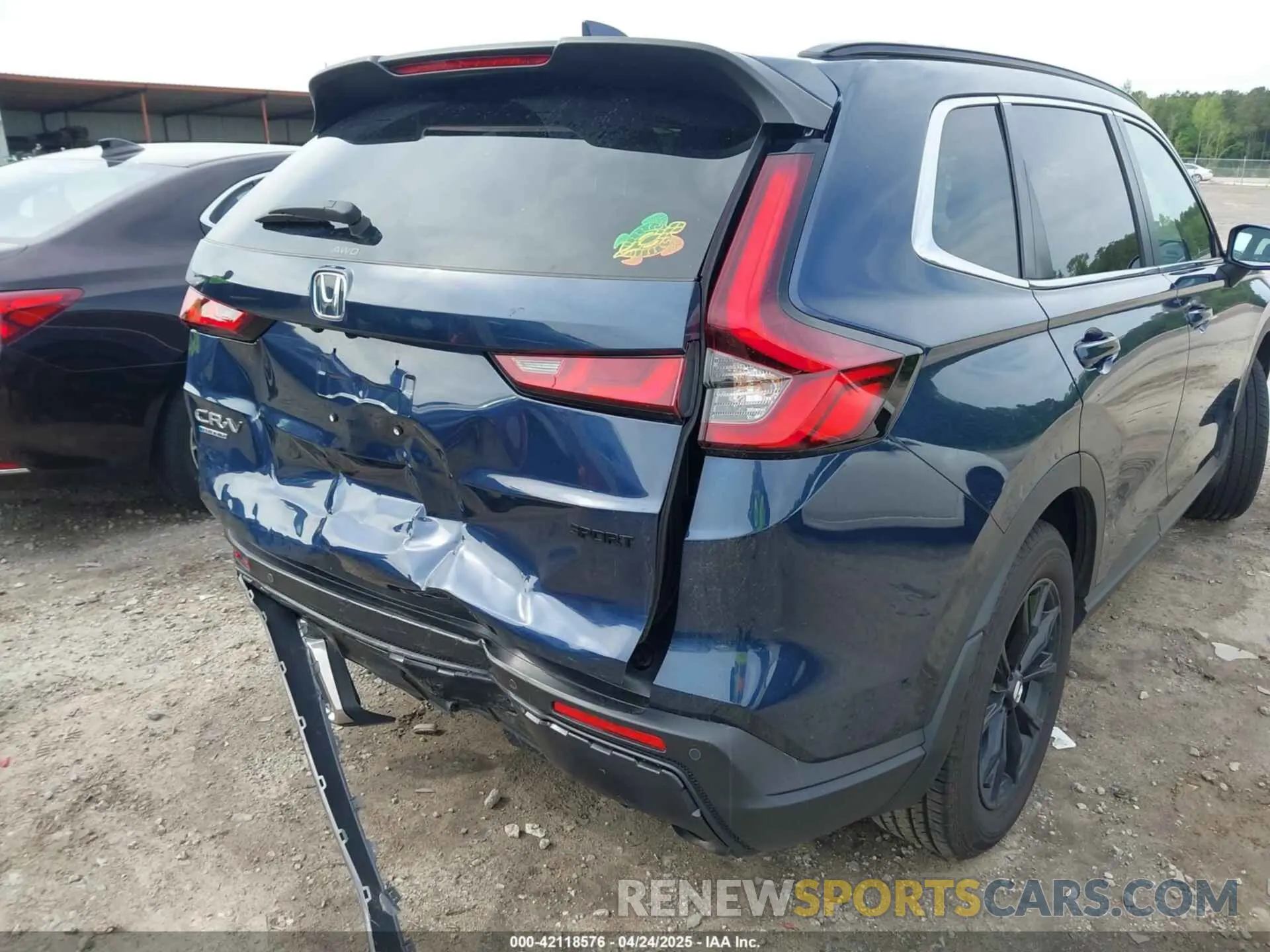 17 Photograph of a damaged car 5J6RS6H81SL028240 HONDA CR-V HYBRID 2025