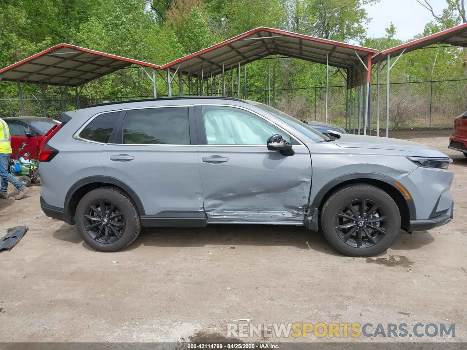 13 Photograph of a damaged car 5J6RS6H82SL020650 HONDA CR-V HYBRID 2025