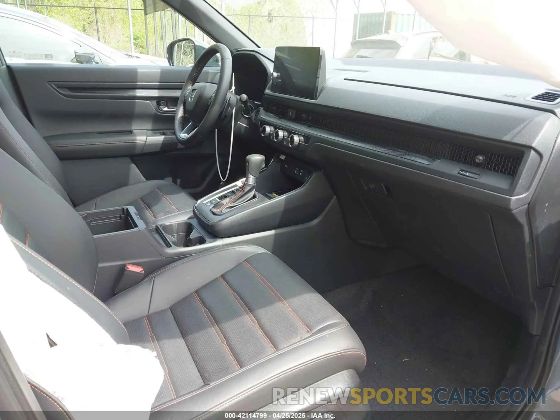 5 Photograph of a damaged car 5J6RS6H82SL020650 HONDA CR-V HYBRID 2025