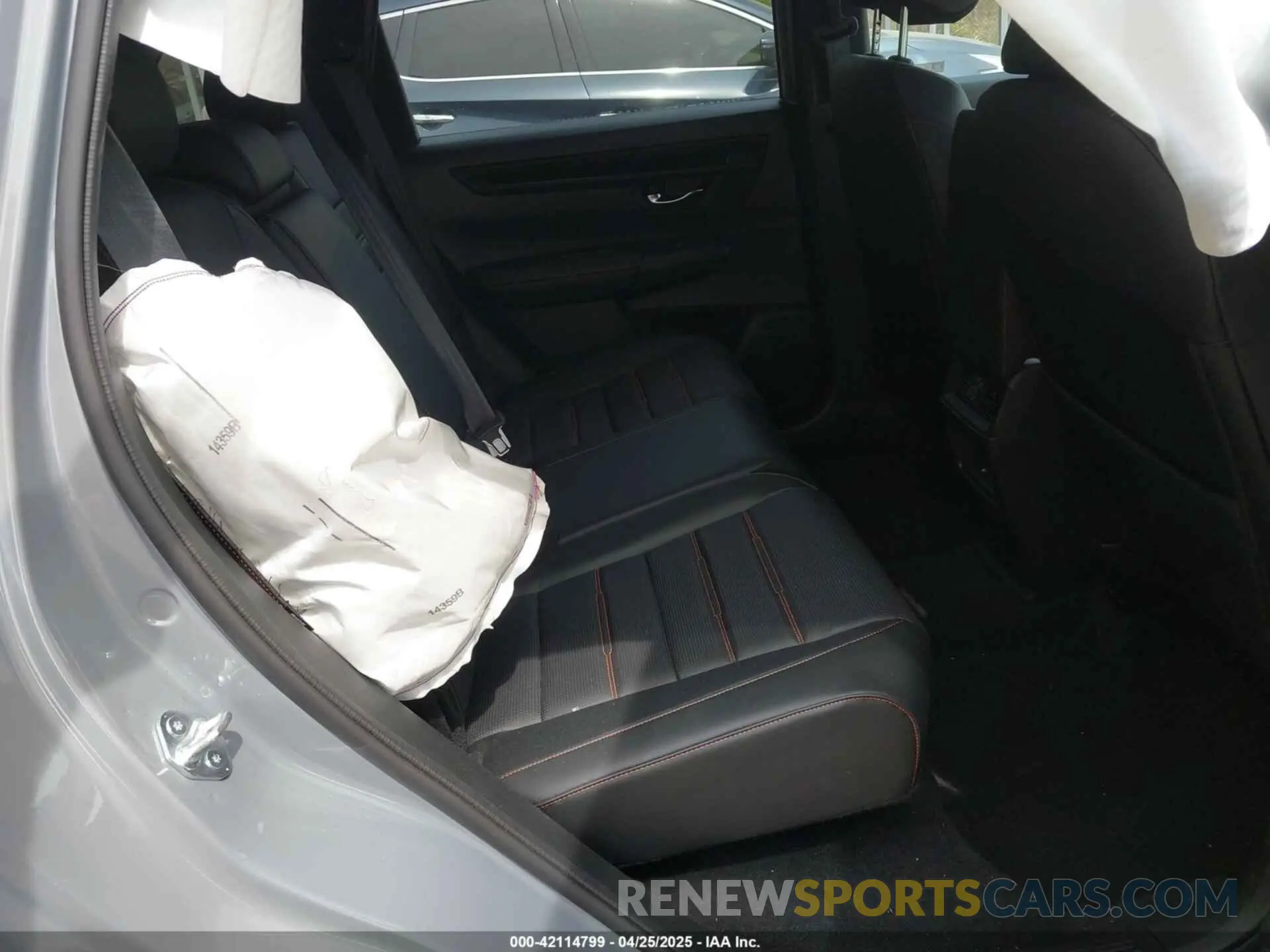 8 Photograph of a damaged car 5J6RS6H82SL020650 HONDA CR-V HYBRID 2025