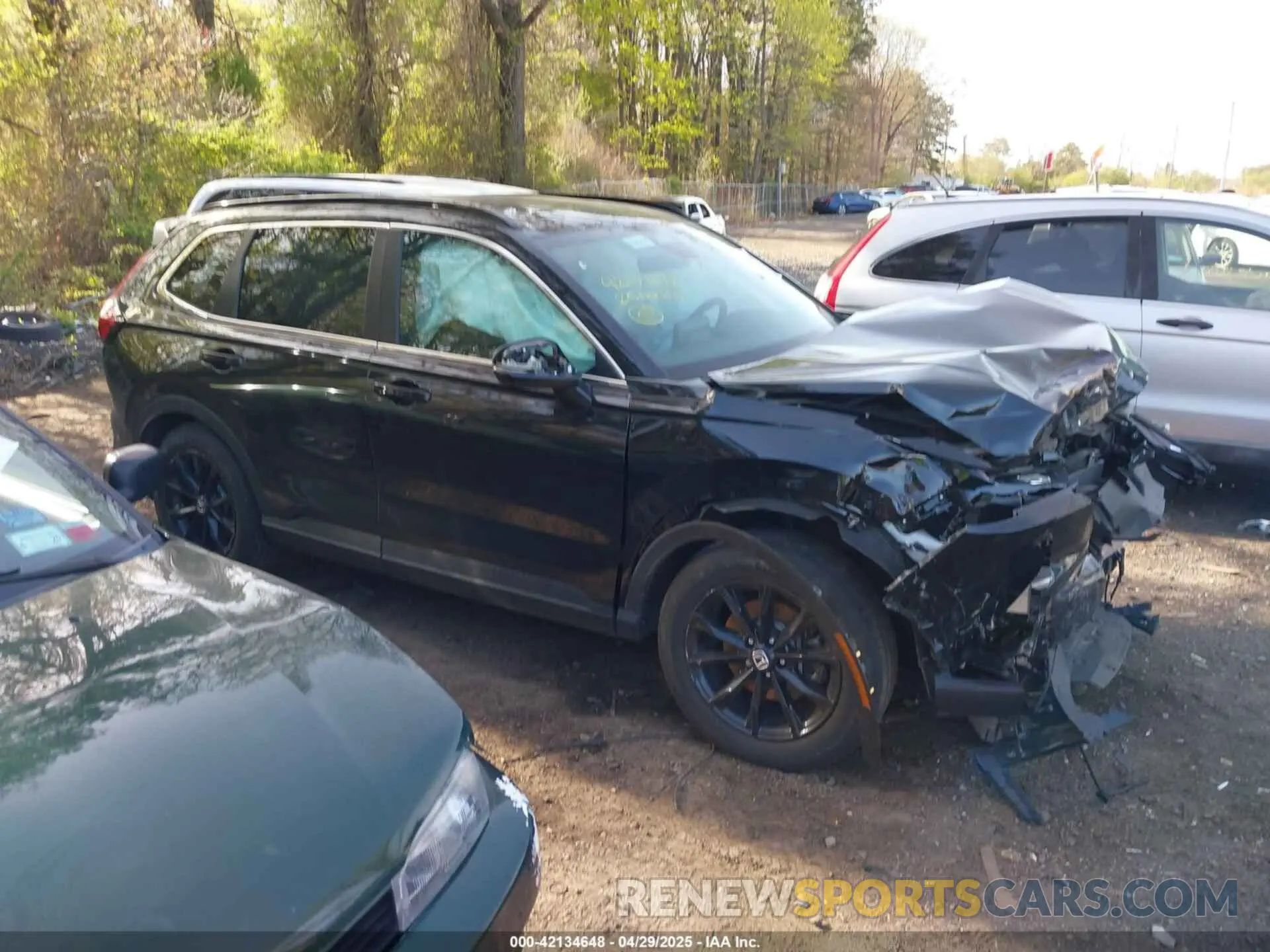 13 Photograph of a damaged car 5J6RS6H83SL004439 HONDA CR-V HYBRID 2025