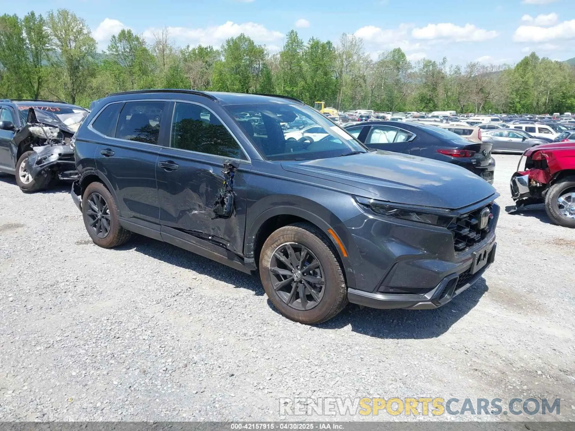 1 Photograph of a damaged car 5J6RS6H83SL013562 HONDA CR-V HYBRID 2025