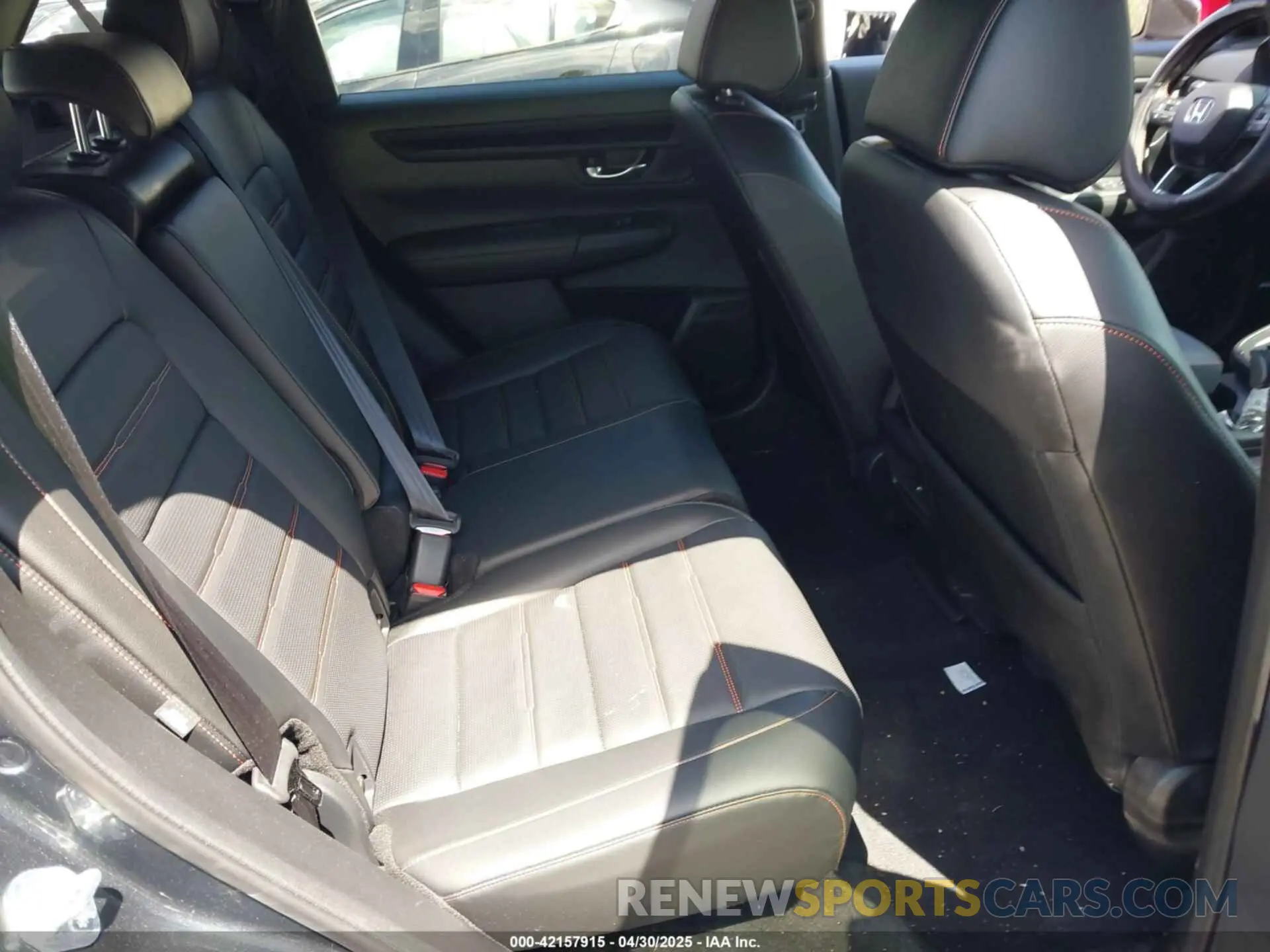 8 Photograph of a damaged car 5J6RS6H83SL013562 HONDA CR-V HYBRID 2025