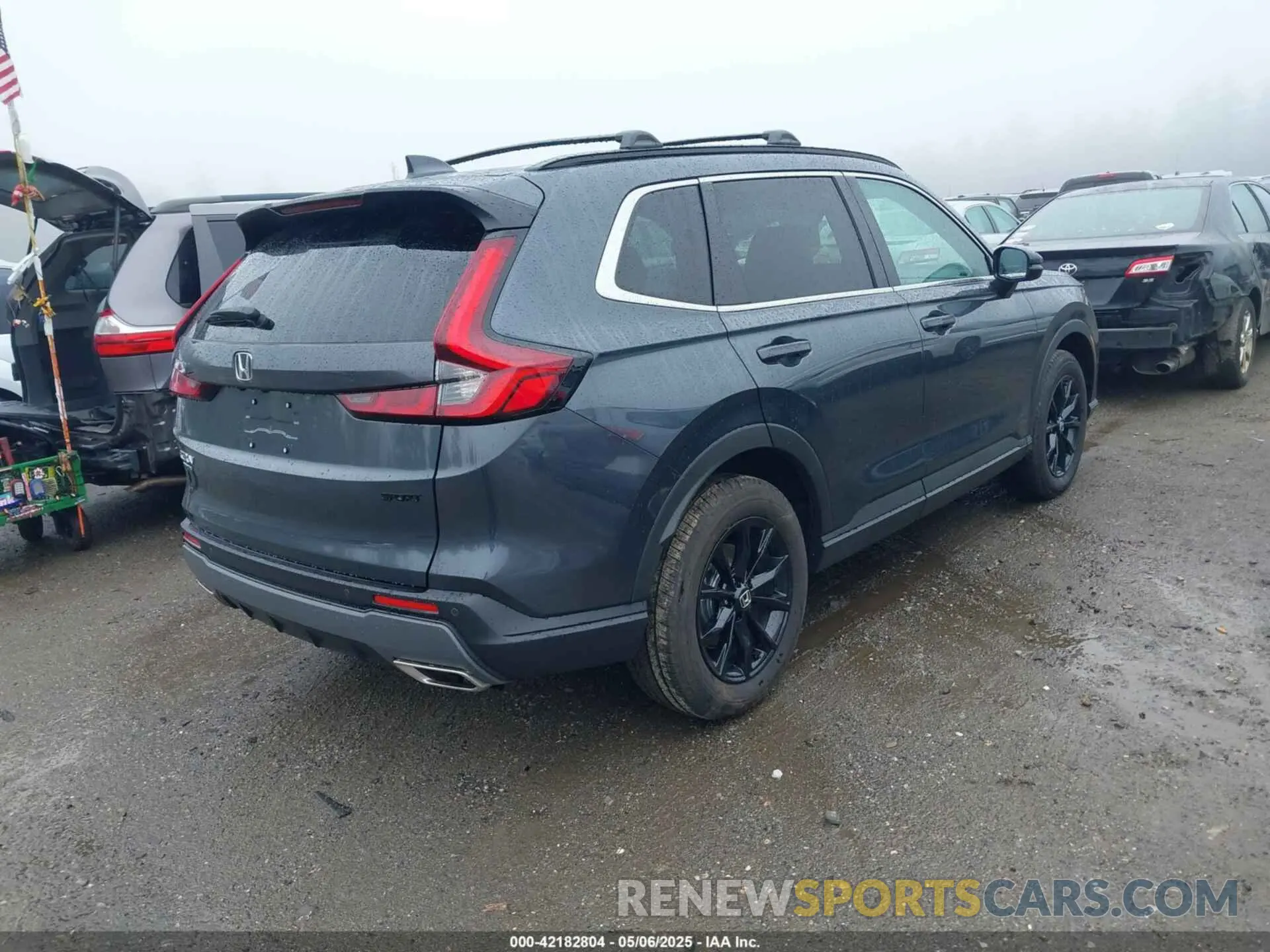 4 Photograph of a damaged car 5J6RS6H83SL037005 HONDA CR-V HYBRID 2025