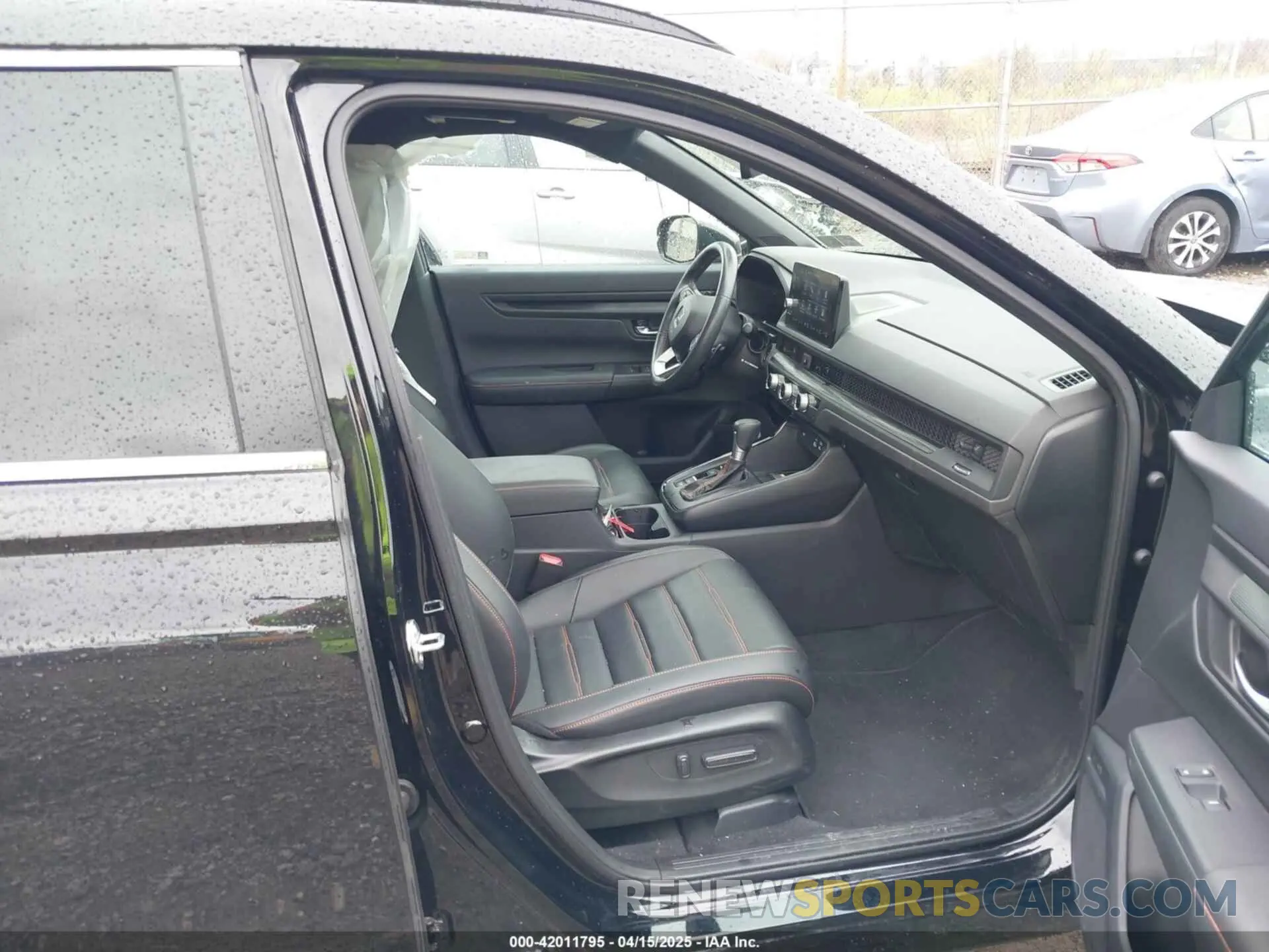 5 Photograph of a damaged car 5J6RS6H86SL004418 HONDA CR-V HYBRID 2025