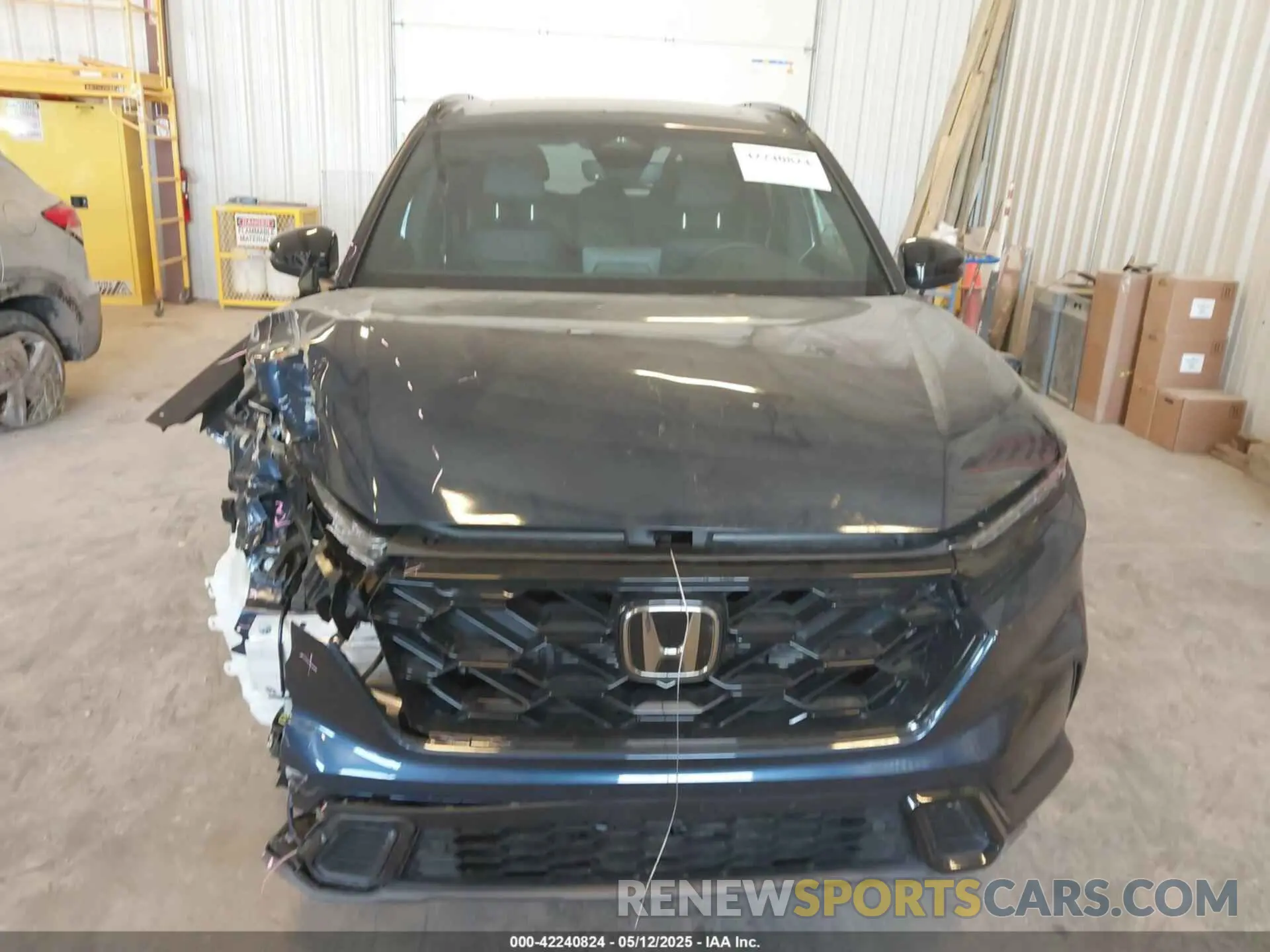 12 Photograph of a damaged car 5J6RS6H87SL010910 HONDA CR-V HYBRID 2025
