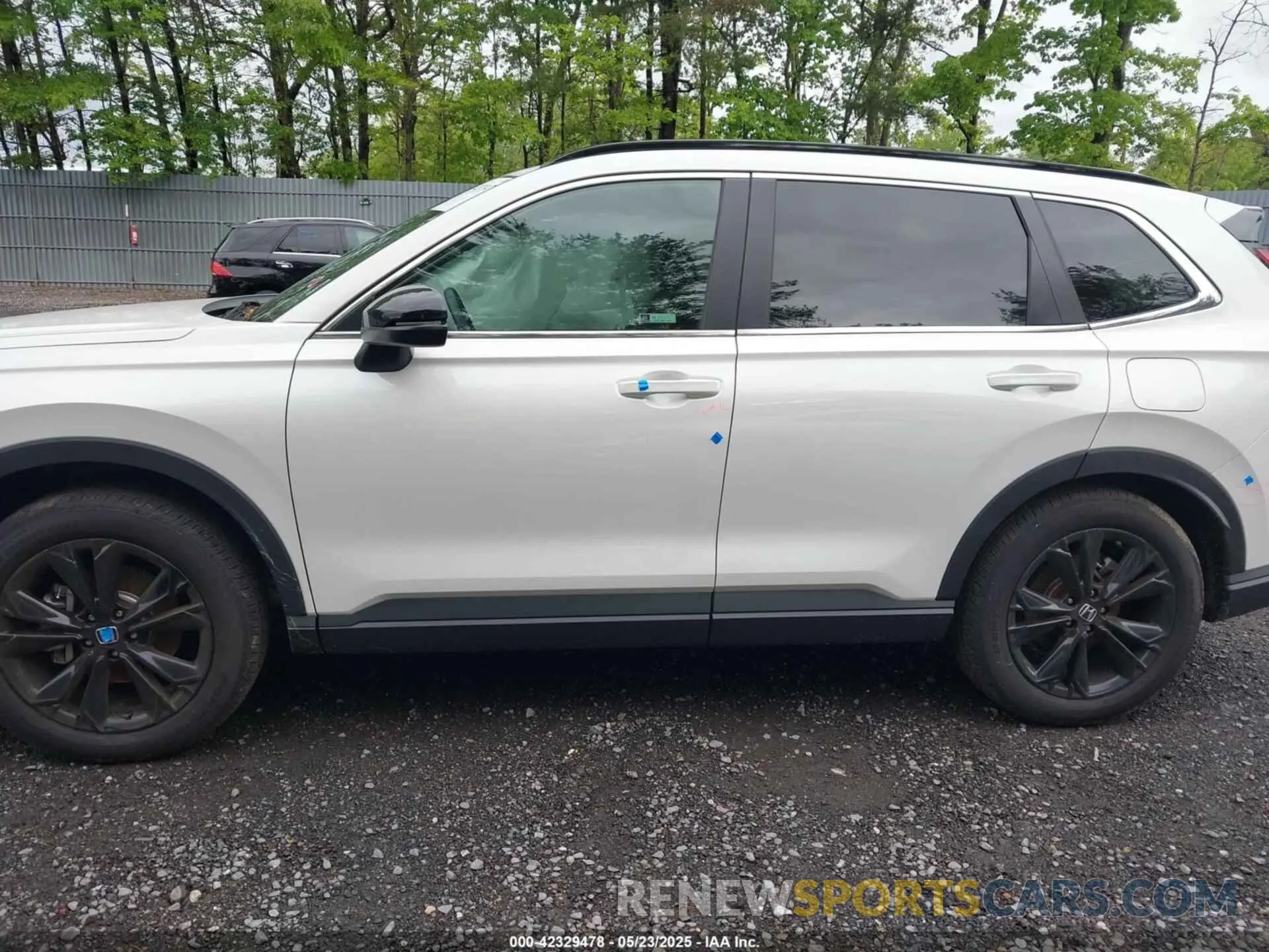 14 Photograph of a damaged car 5J6RS6H95SL009344 HONDA CR-V HYBRID 2025