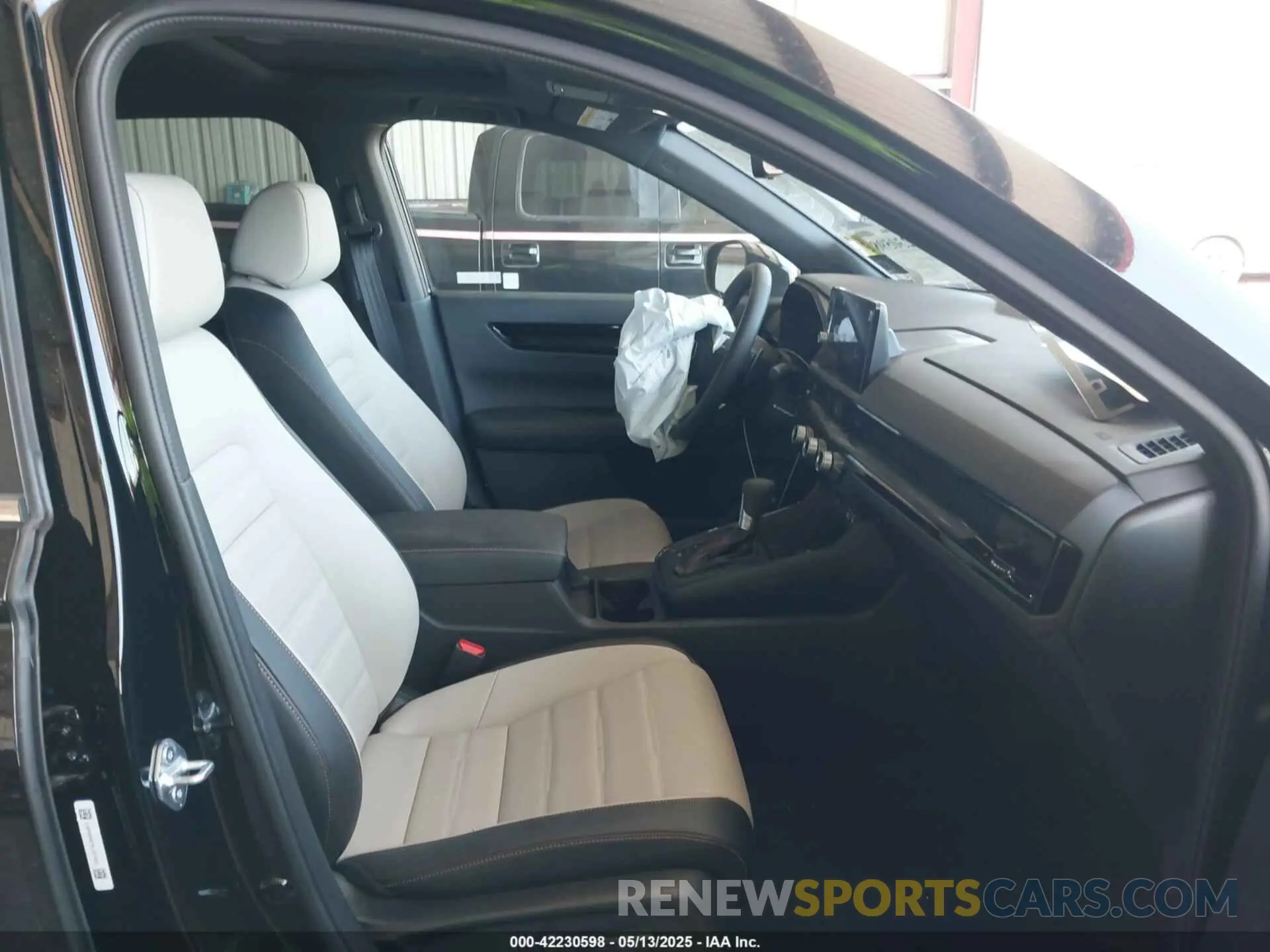 5 Photograph of a damaged car 5J6RS6H97SL031958 HONDA CR-V HYBRID 2025