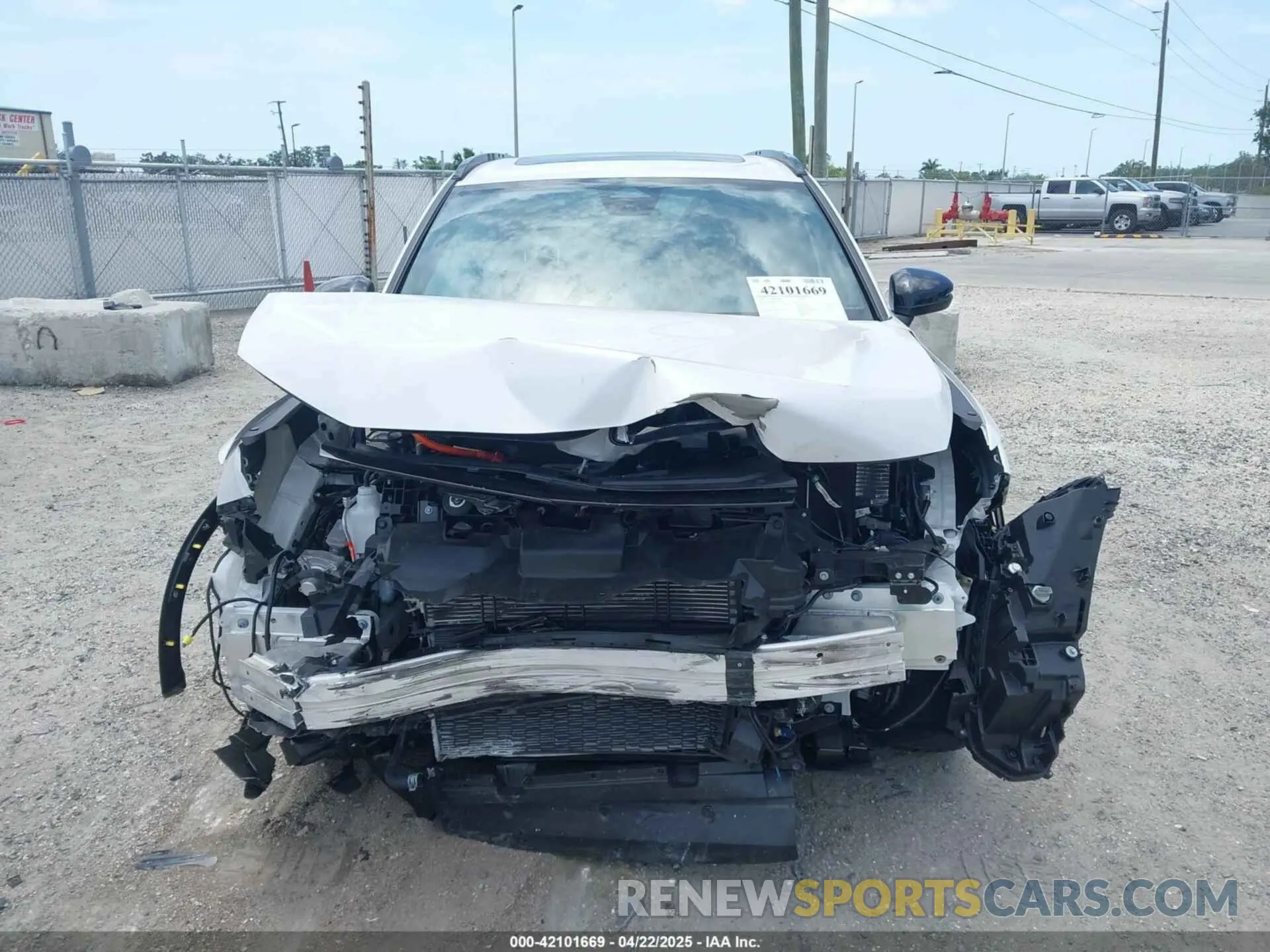 13 Photograph of a damaged car 5J6RS6H99SL012005 HONDA CR-V HYBRID 2025