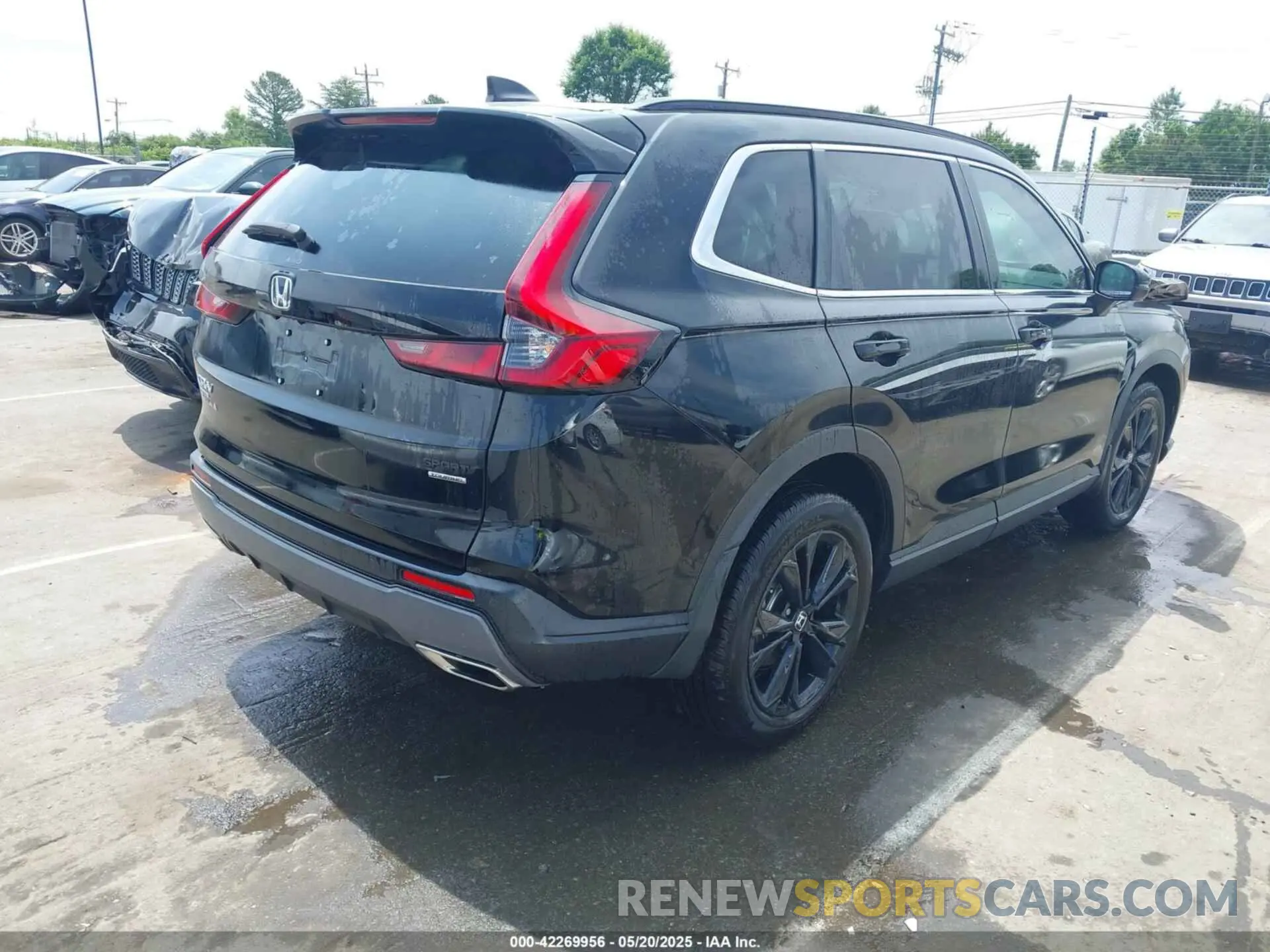 4 Photograph of a damaged car 5J6RS6H9XSL030125 HONDA CR-V HYBRID 2025