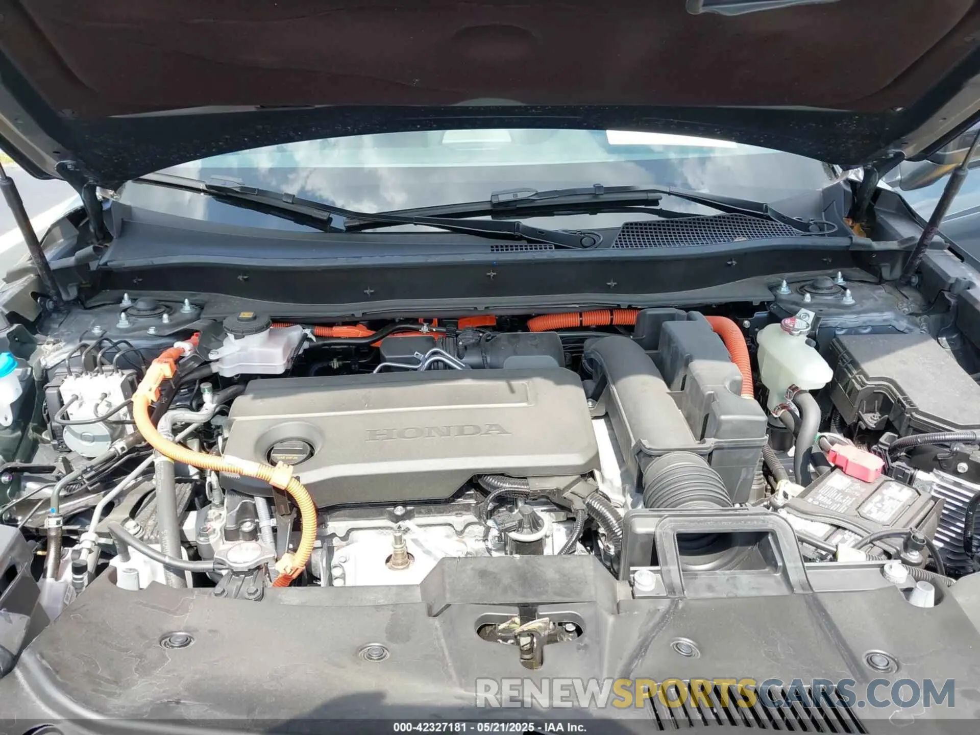 10 Photograph of a damaged car 7FARS5H51SE020734 HONDA CR-V HYBRID 2025