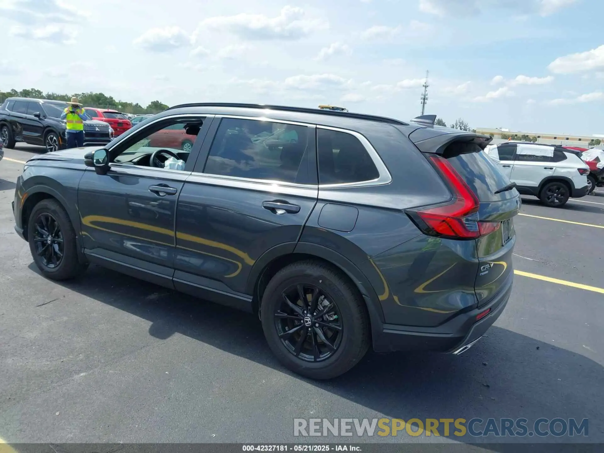 3 Photograph of a damaged car 7FARS5H51SE020734 HONDA CR-V HYBRID 2025