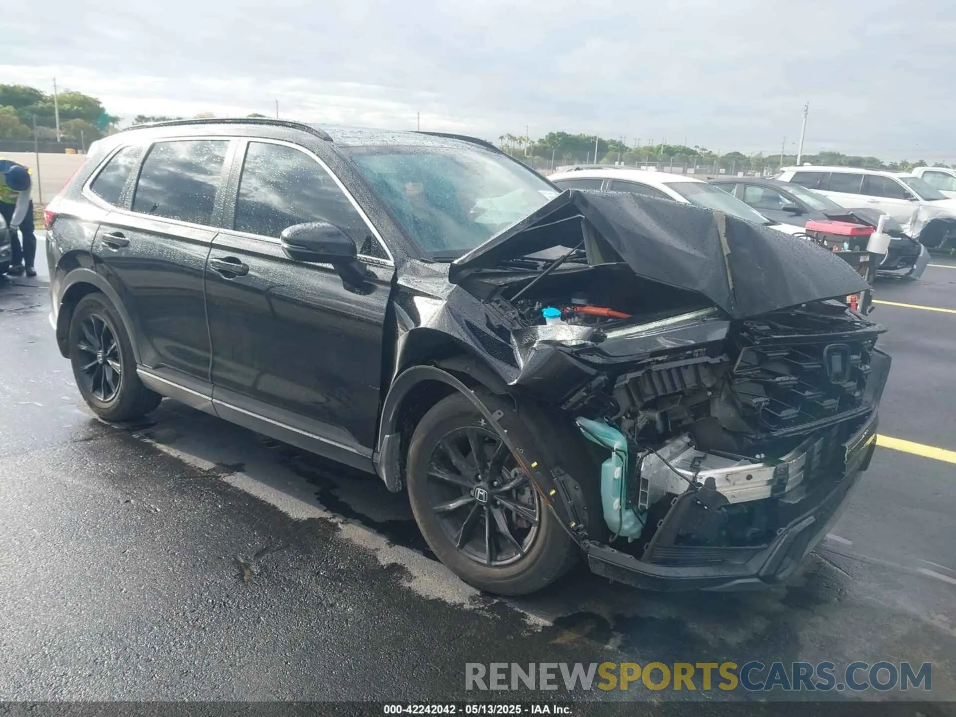 1 Photograph of a damaged car 7FARS5H52SE005465 HONDA CR-V HYBRID 2025
