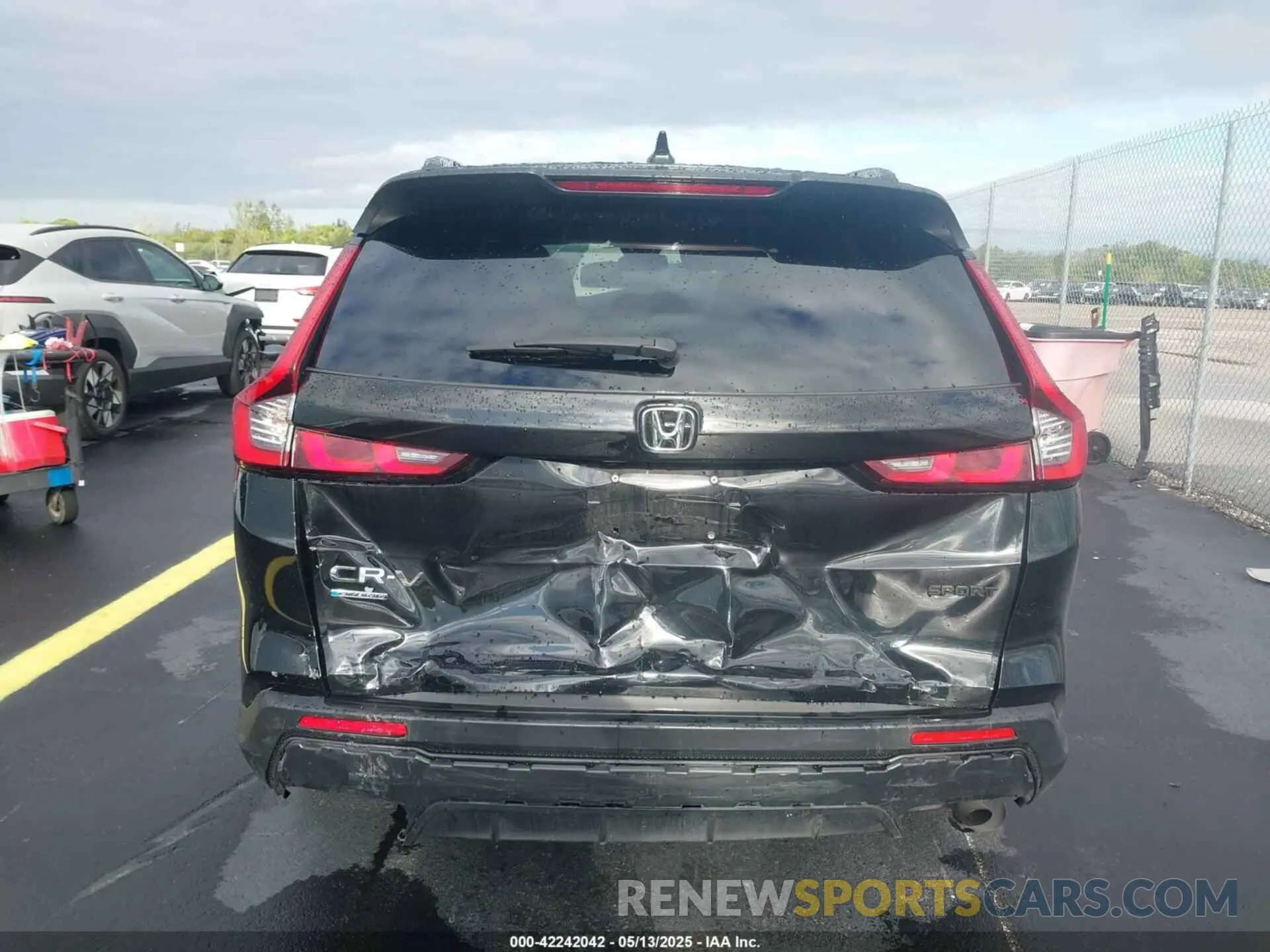 16 Photograph of a damaged car 7FARS5H52SE005465 HONDA CR-V HYBRID 2025