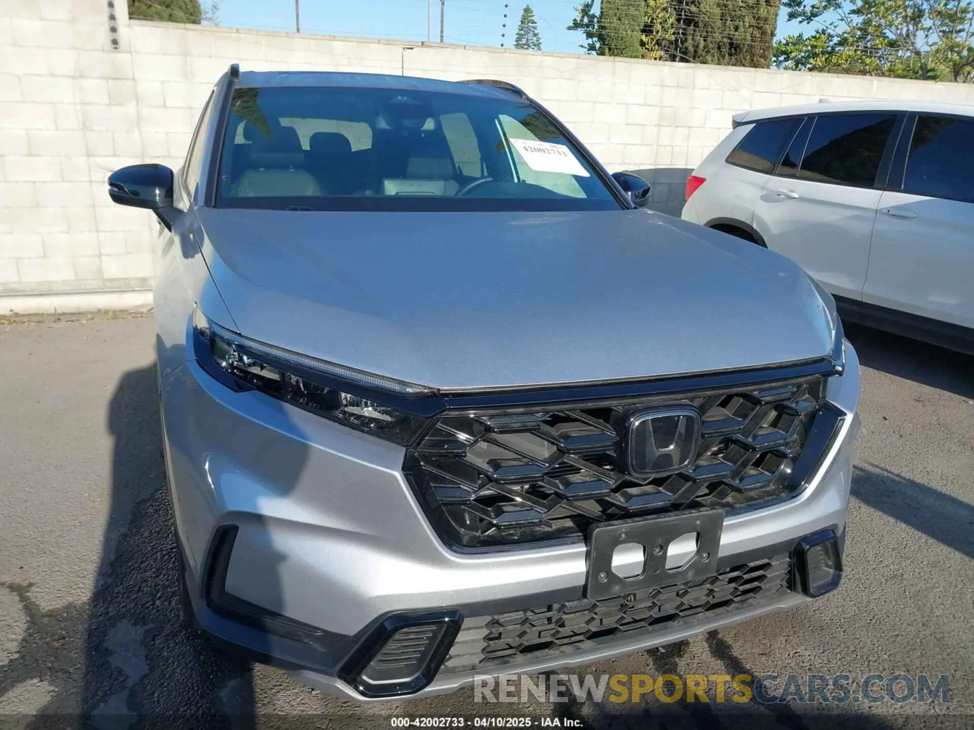 1 Photograph of a damaged car 7FARS5H54SE018198 HONDA CR-V HYBRID 2025
