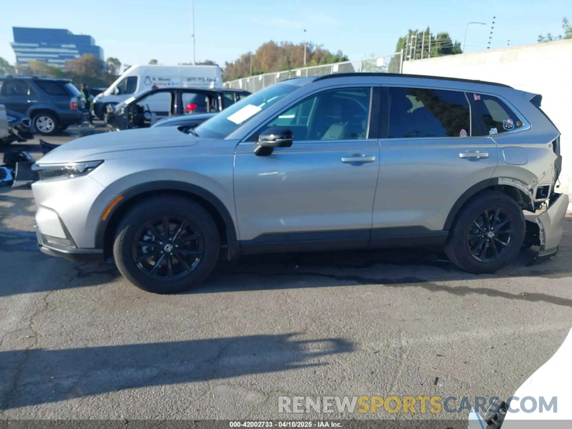 15 Photograph of a damaged car 7FARS5H54SE018198 HONDA CR-V HYBRID 2025