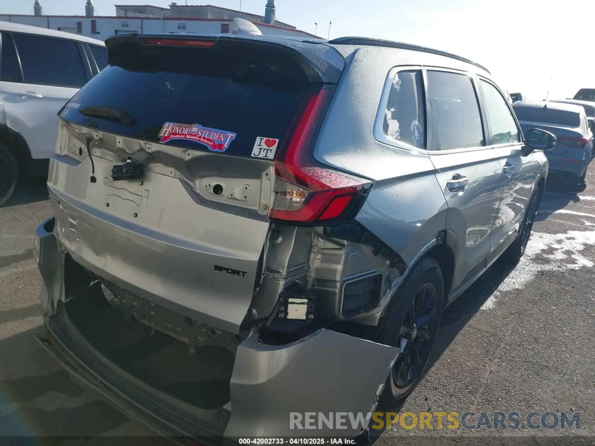 4 Photograph of a damaged car 7FARS5H54SE018198 HONDA CR-V HYBRID 2025