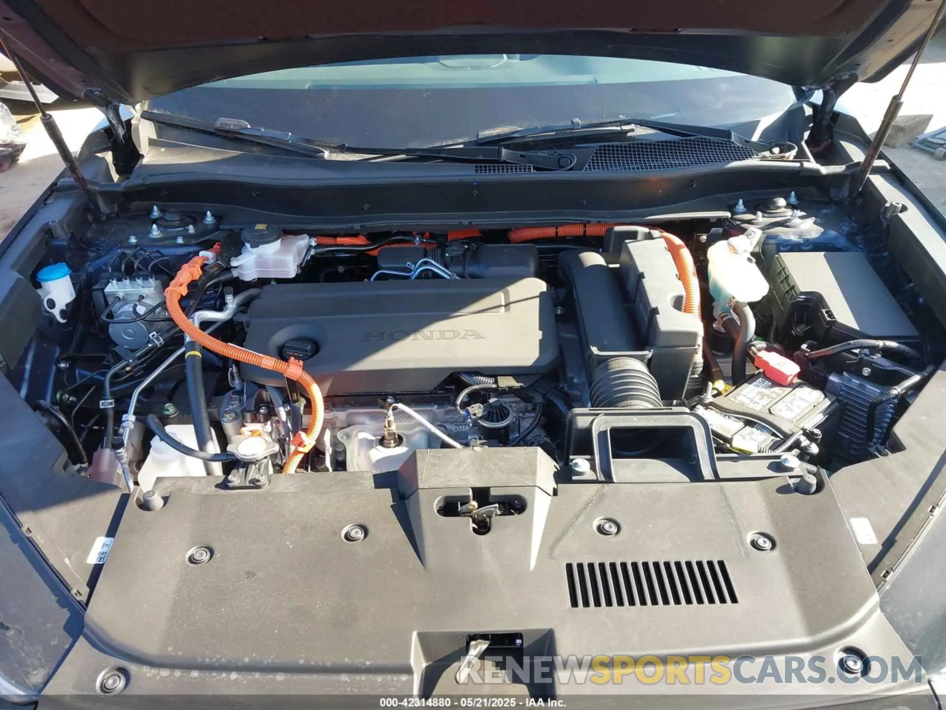 10 Photograph of a damaged car 7FARS5H58SE028832 HONDA CR-V HYBRID 2025
