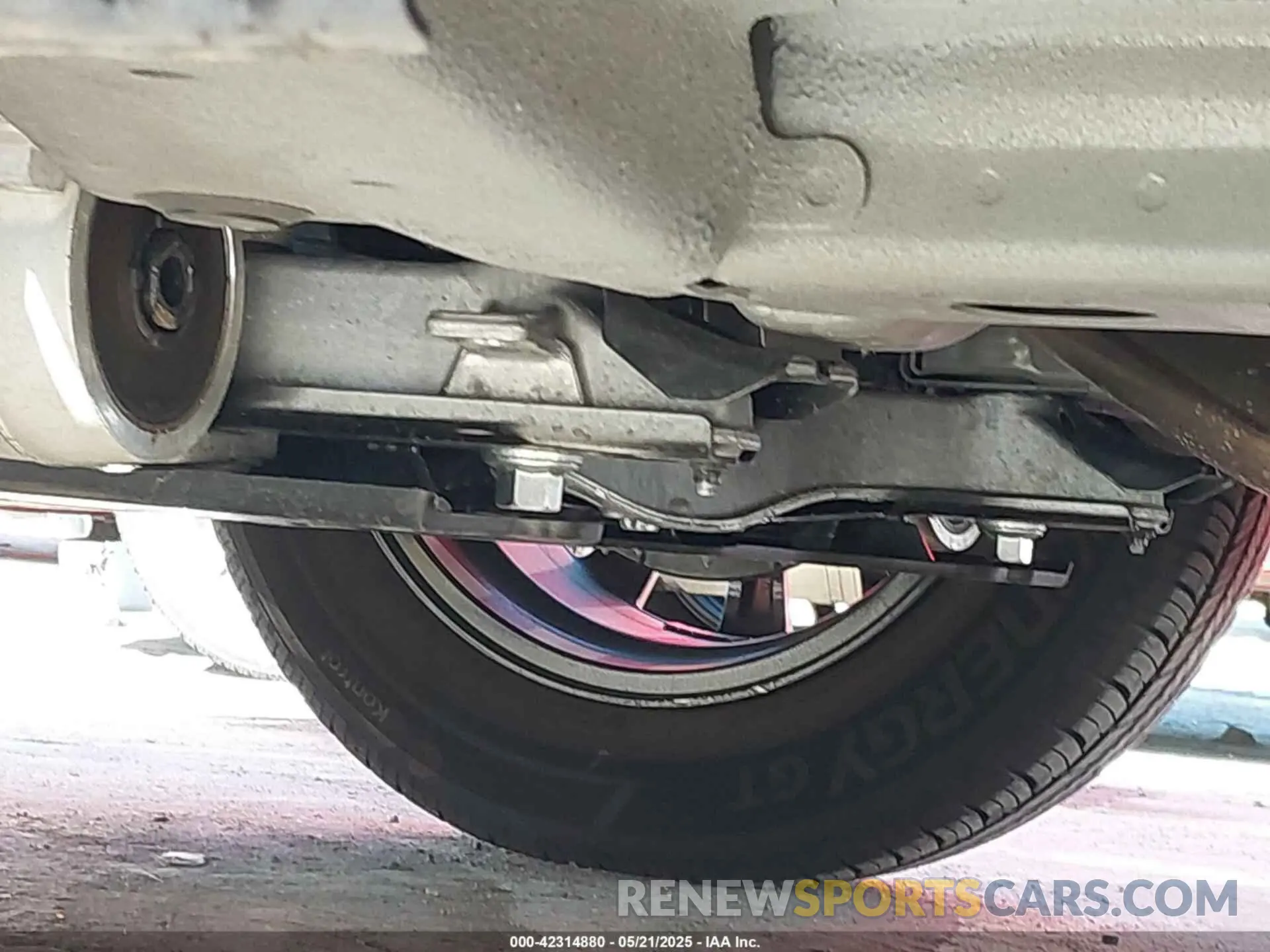6 Photograph of a damaged car 7FARS5H58SE028832 HONDA CR-V HYBRID 2025