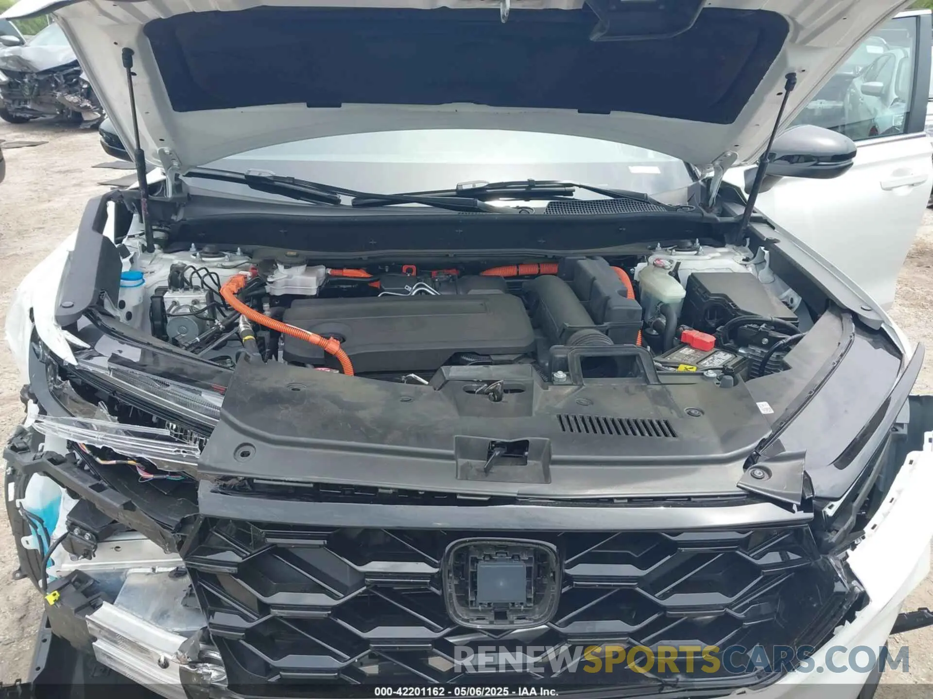 10 Photograph of a damaged car 7FARS5H59SE023557 HONDA CR-V HYBRID 2025