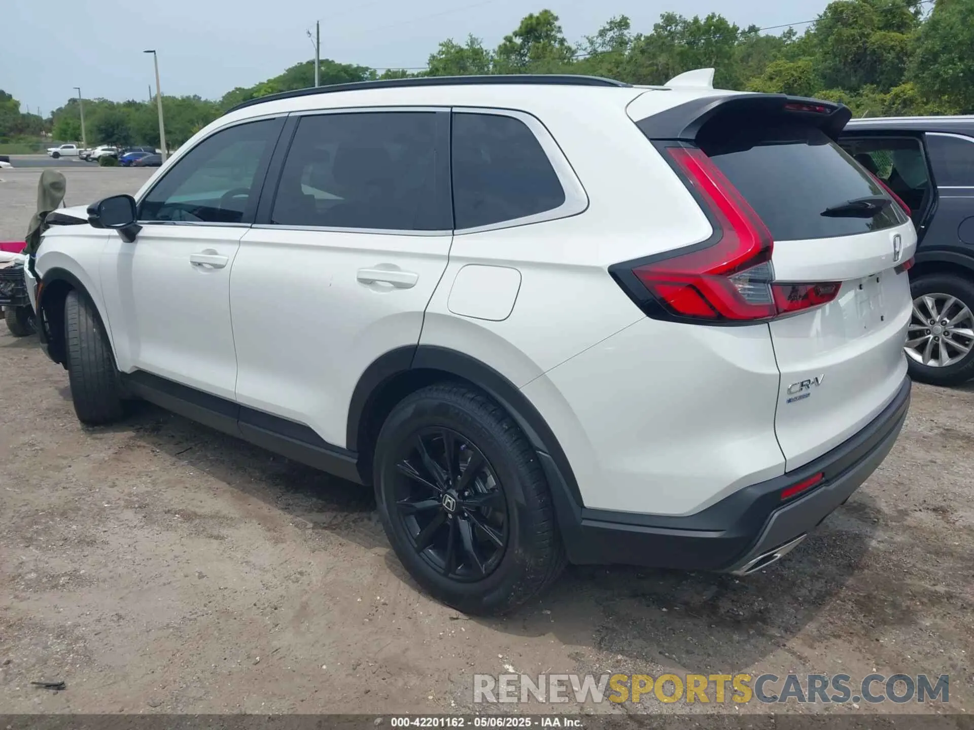 3 Photograph of a damaged car 7FARS5H59SE023557 HONDA CR-V HYBRID 2025