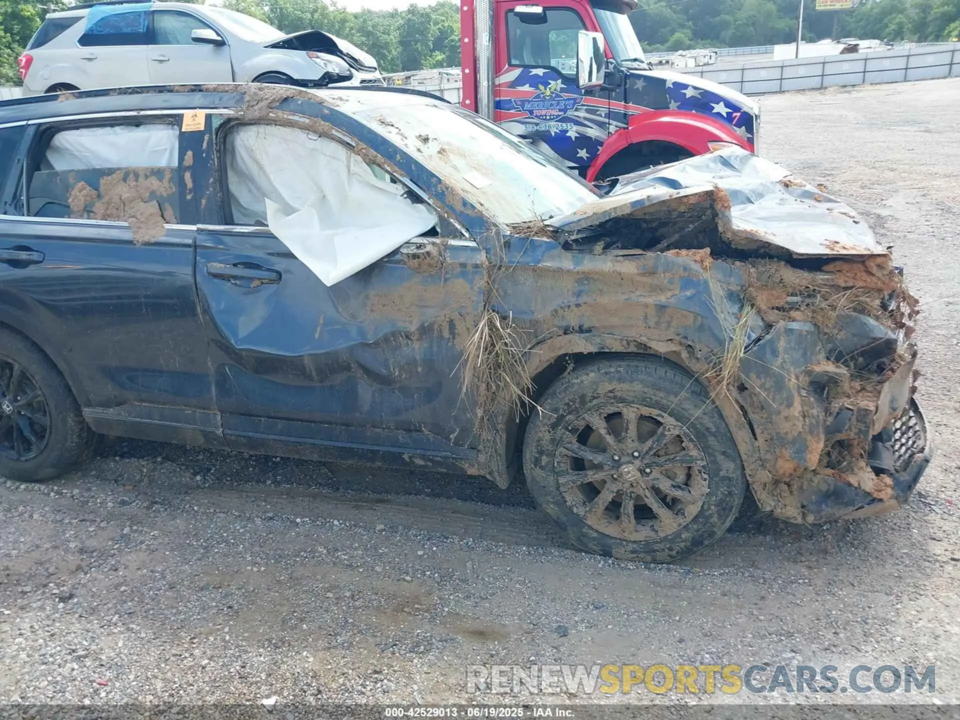 16 Photograph of a damaged car 7FARS5H5XSE018156 HONDA CR-V HYBRID 2025