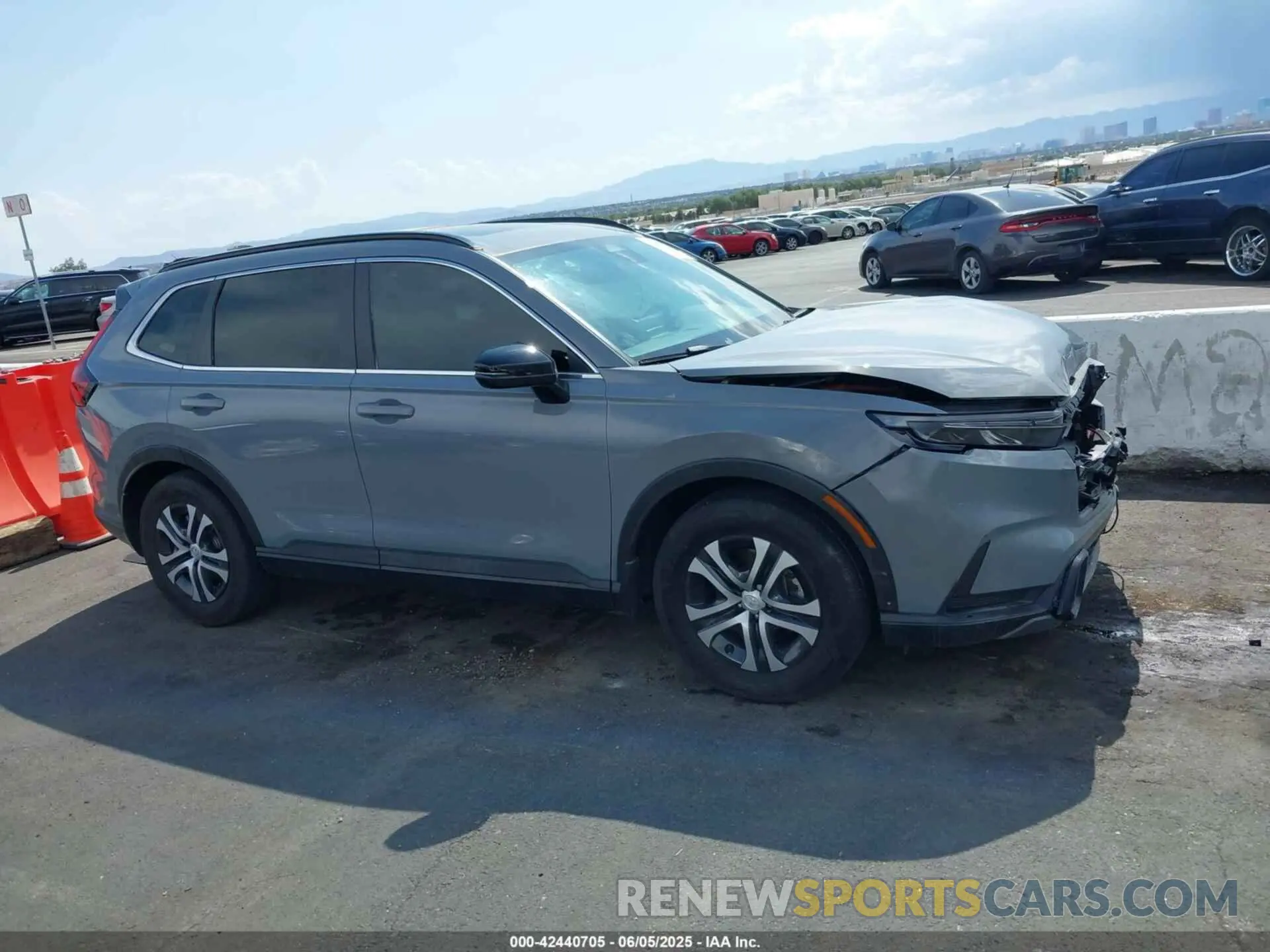 13 Photograph of a damaged car 7FARS5H5XSE018674 HONDA CR-V HYBRID 2025