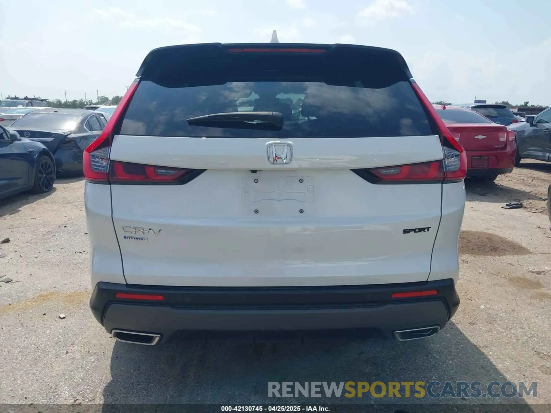 15 Photograph of a damaged car 7FARS5H82SE000907 HONDA CR-V HYBRID 2025
