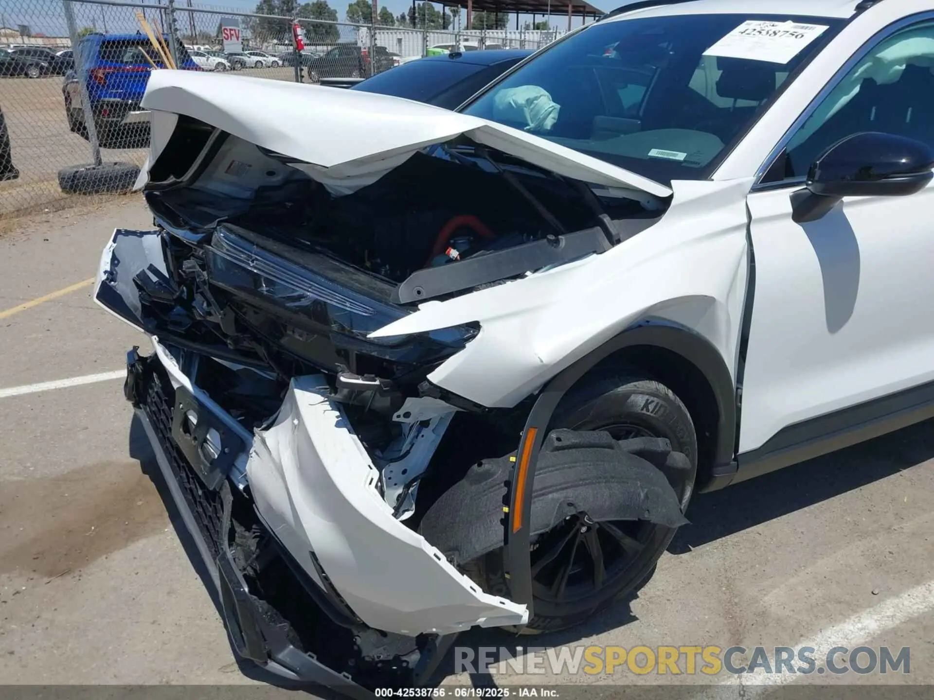 18 Photograph of a damaged car 7FARS5H83SE035486 HONDA CR-V HYBRID 2025