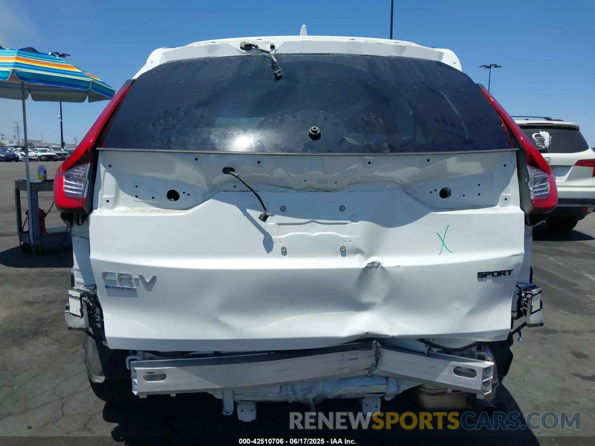 17 Photograph of a damaged car 7FARS5H85SE003056 HONDA CR-V HYBRID 2025