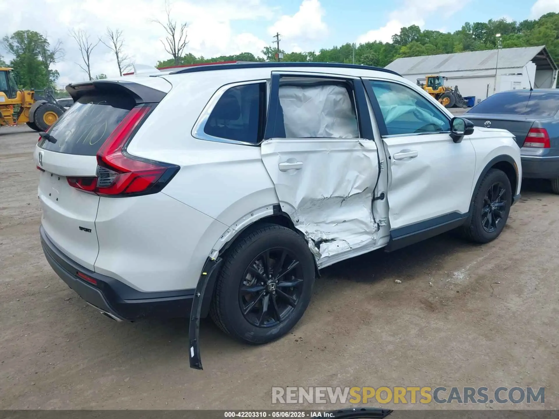 4 Photograph of a damaged car 7FARS6H80SE002516 HONDA CR-V HYBRID 2025
