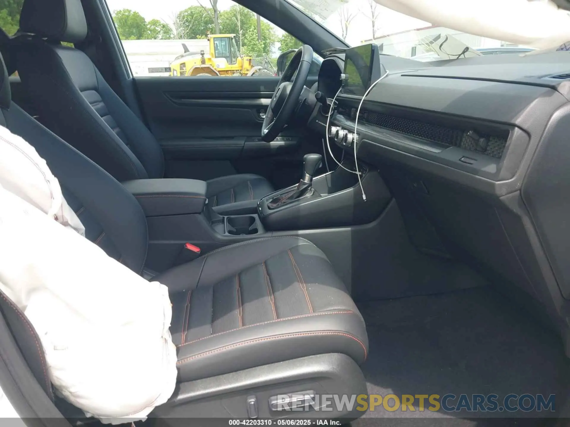 5 Photograph of a damaged car 7FARS6H80SE002516 HONDA CR-V HYBRID 2025