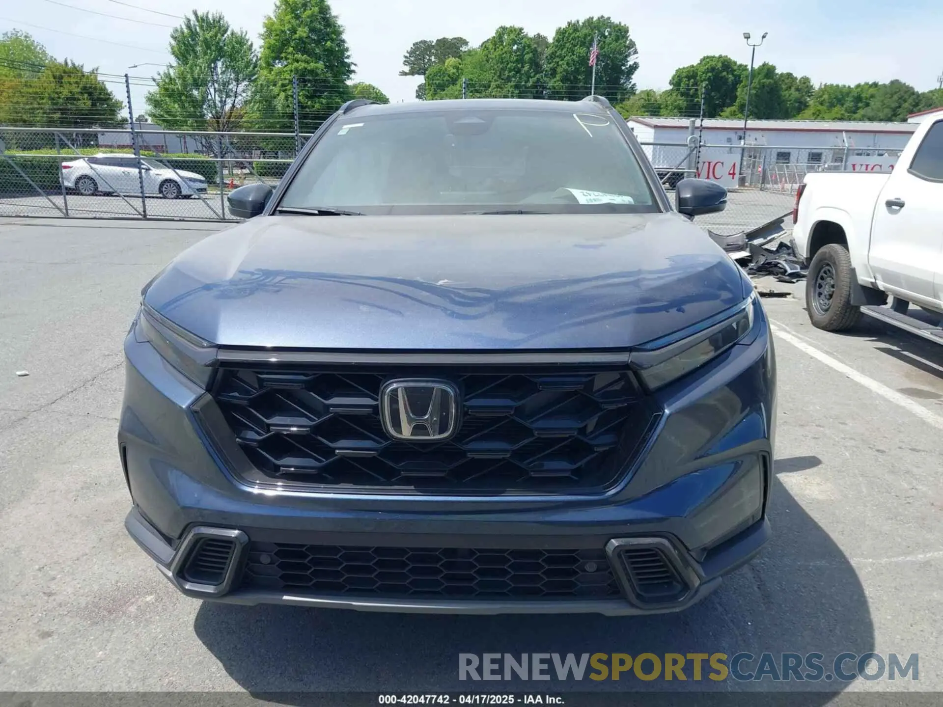 12 Photograph of a damaged car 7FARS6H81SE009457 HONDA CR-V HYBRID 2025