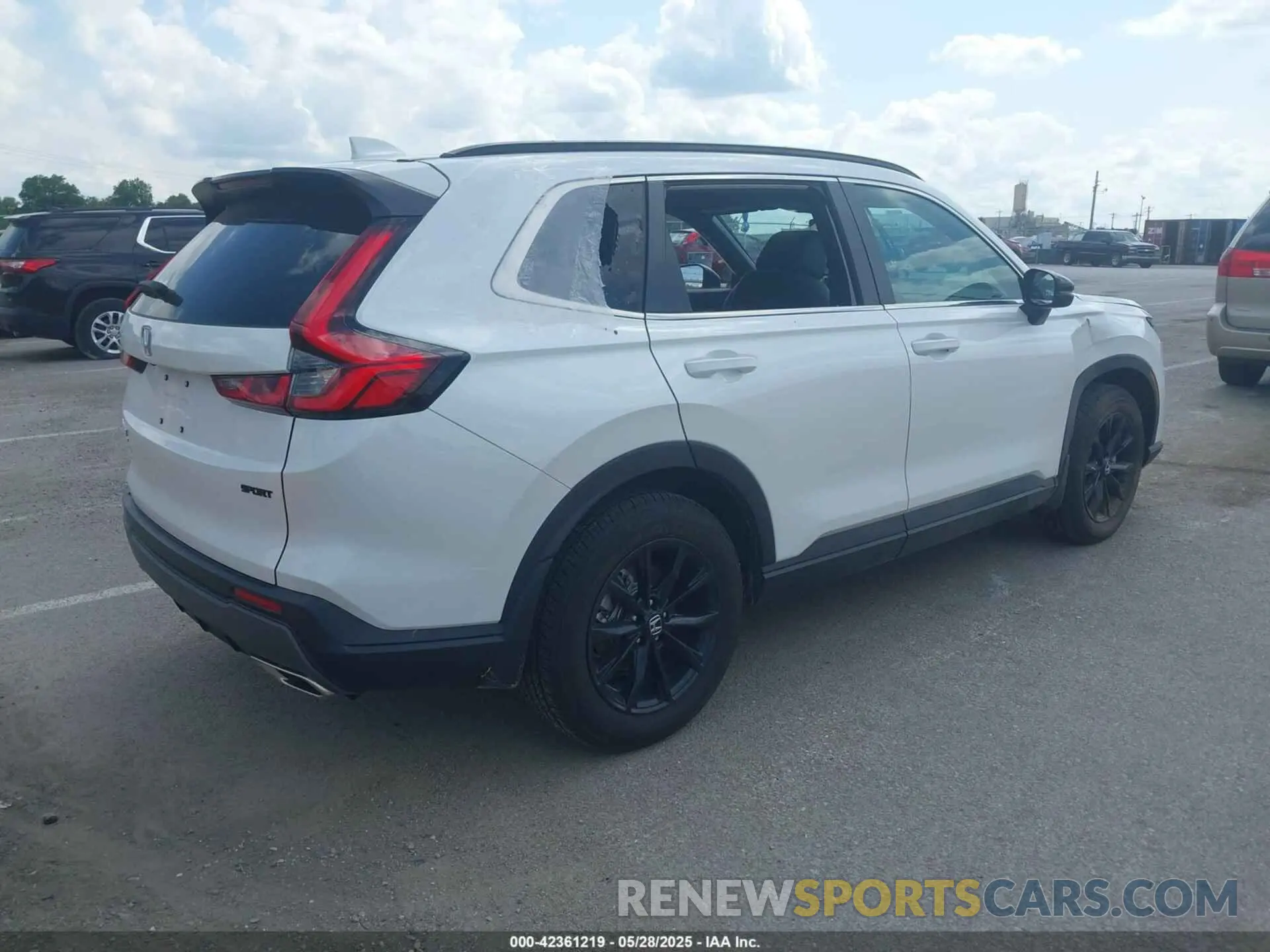 4 Photograph of a damaged car 7FARS6H81SE020863 HONDA CR-V HYBRID 2025