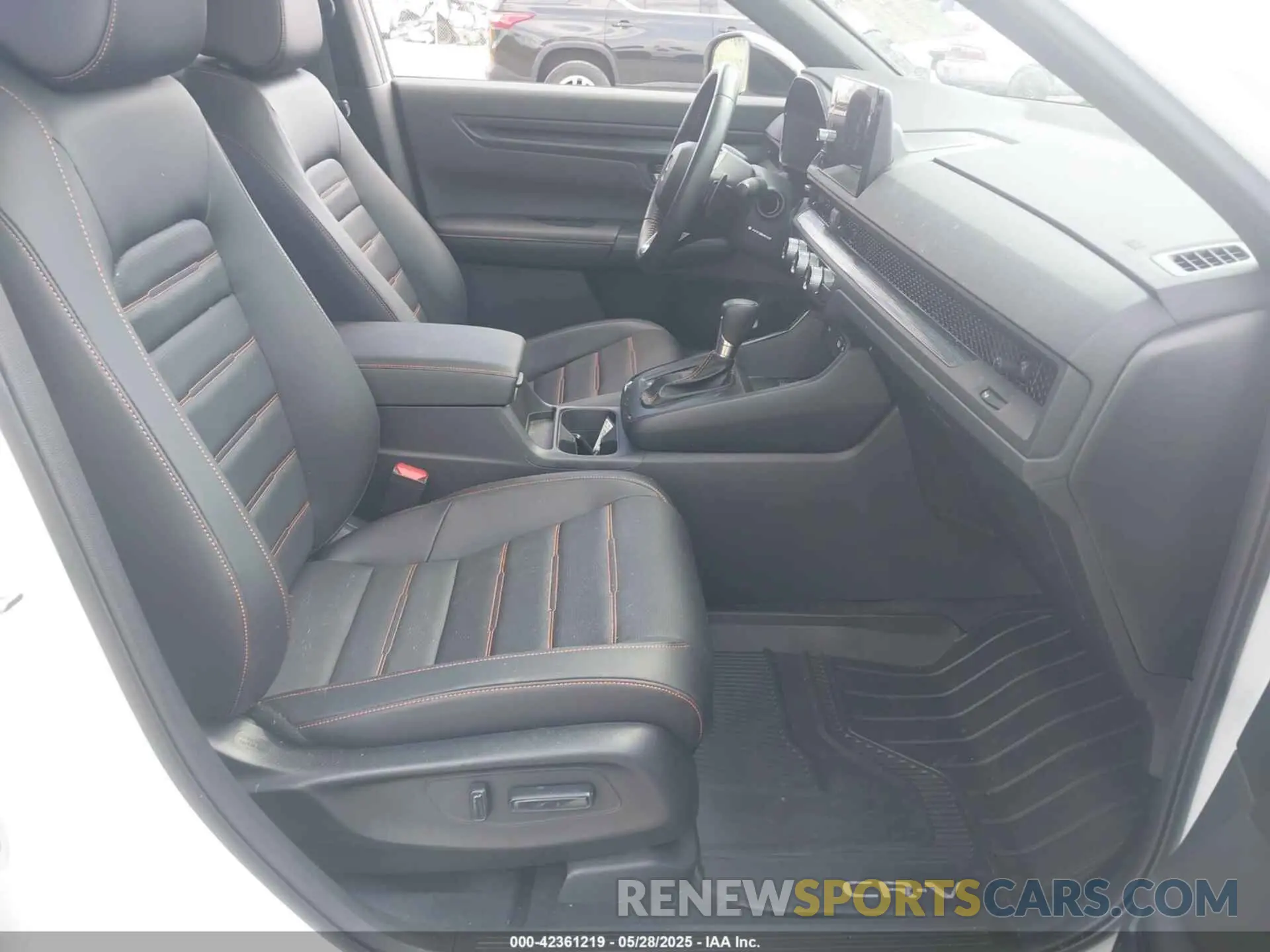 5 Photograph of a damaged car 7FARS6H81SE020863 HONDA CR-V HYBRID 2025