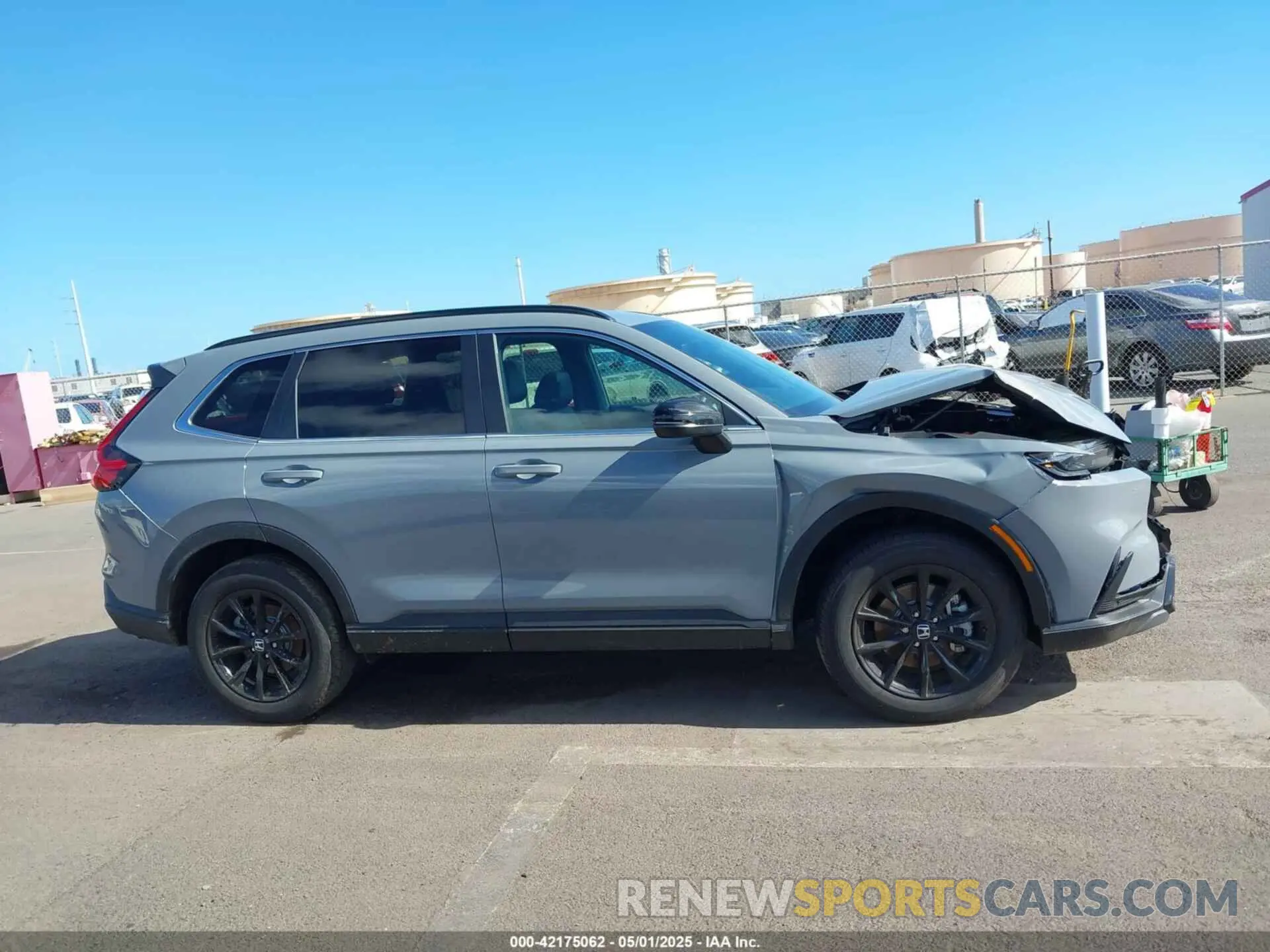 12 Photograph of a damaged car 7FARS6H82SE072518 HONDA CR-V HYBRID 2025