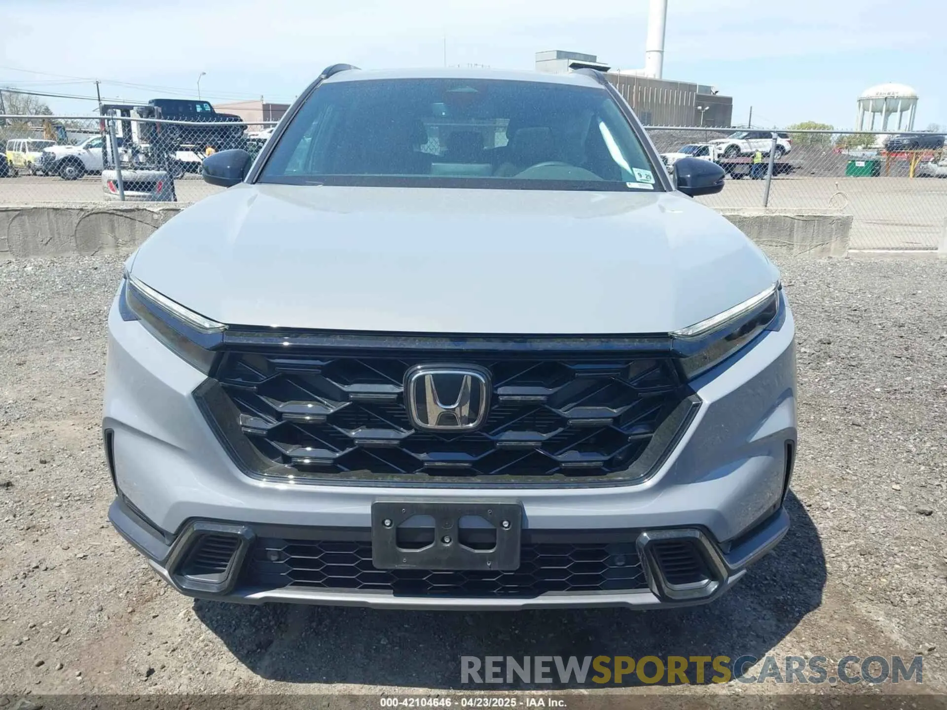 12 Photograph of a damaged car 7FARS6H84SE022204 HONDA CR-V HYBRID 2025