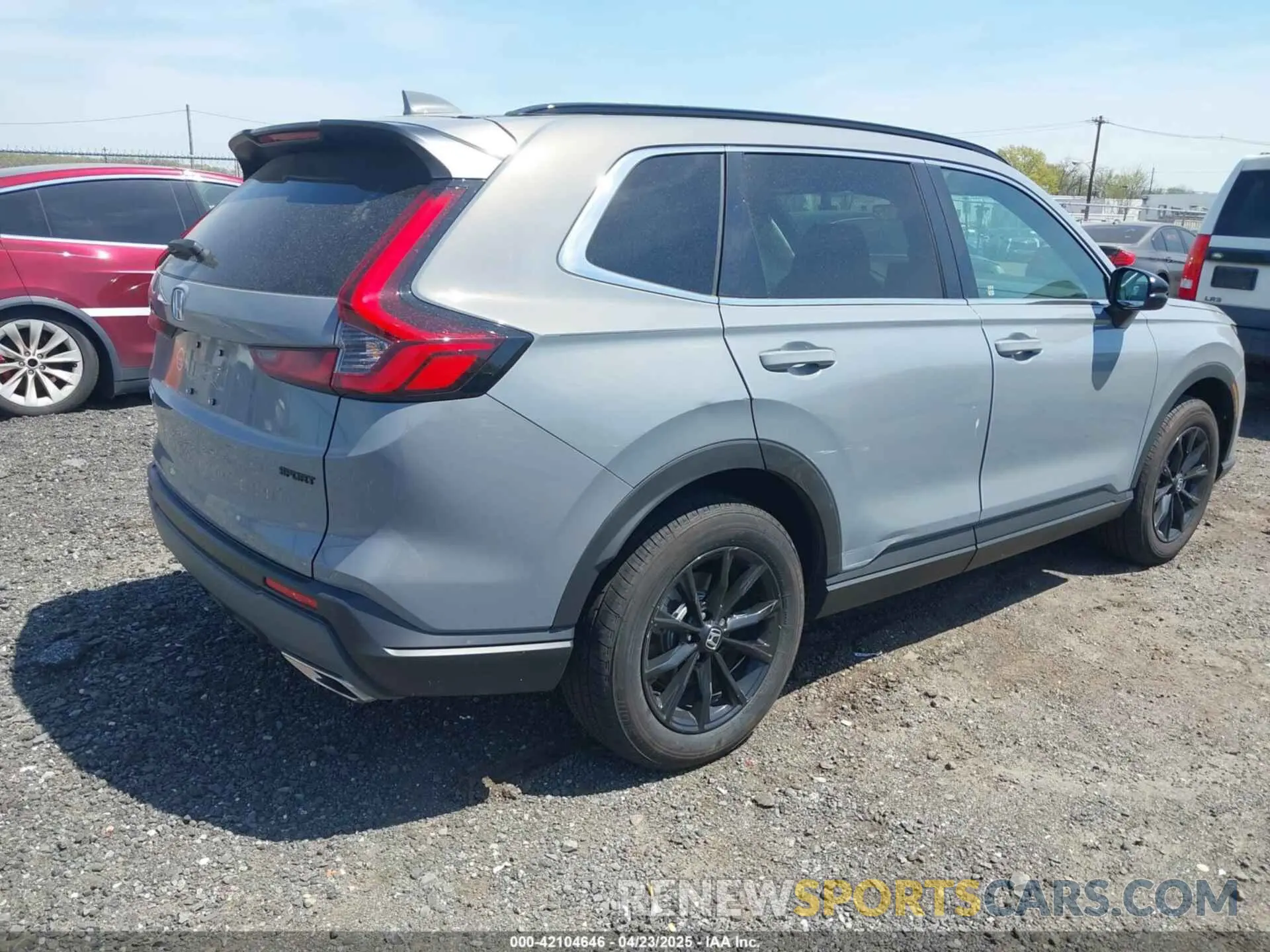 4 Photograph of a damaged car 7FARS6H84SE022204 HONDA CR-V HYBRID 2025