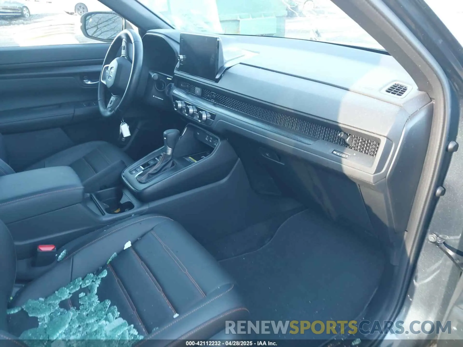 5 Photograph of a damaged car 7FARS6H85SE028321 HONDA CR-V HYBRID 2025