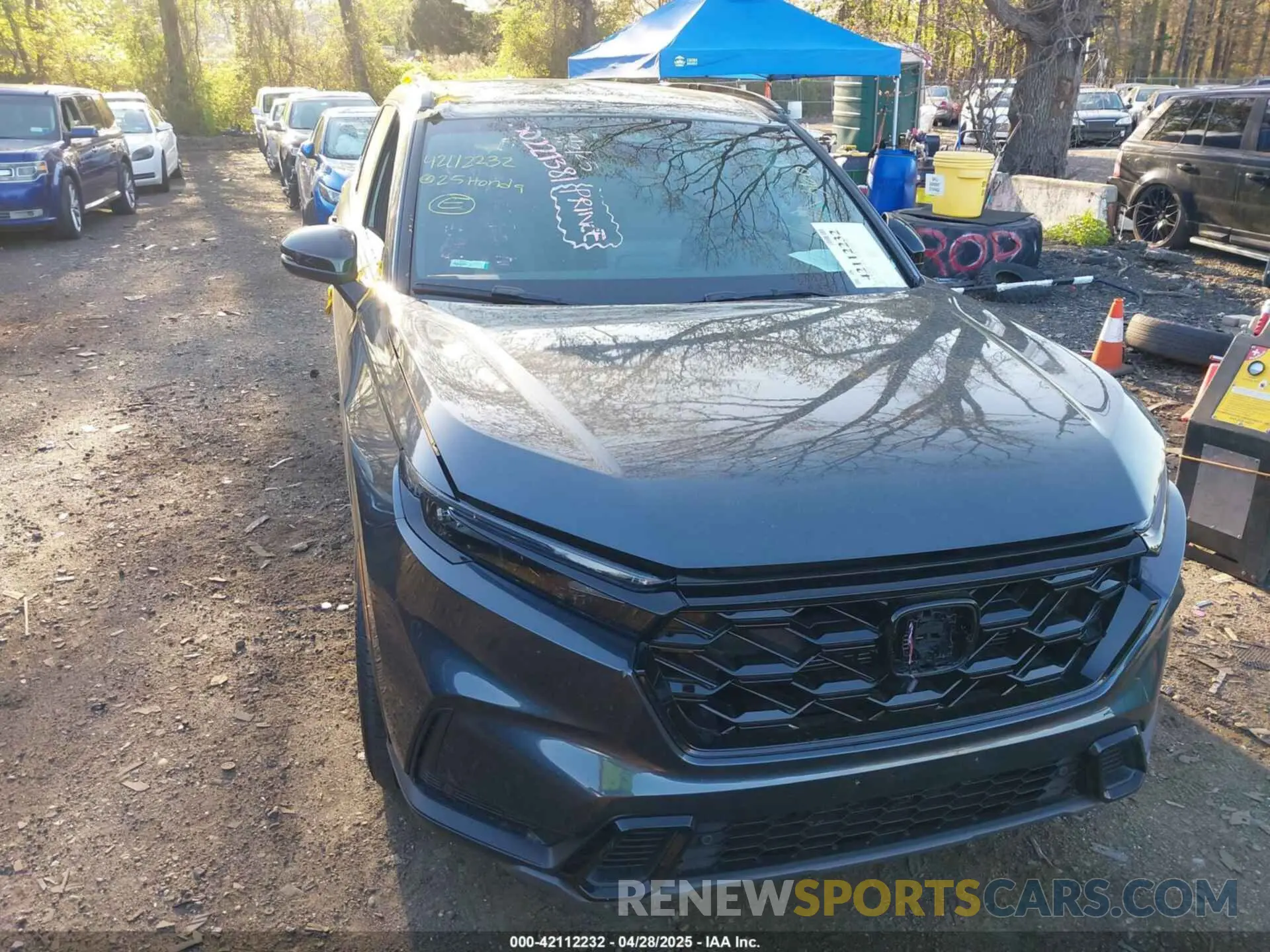 6 Photograph of a damaged car 7FARS6H85SE028321 HONDA CR-V HYBRID 2025