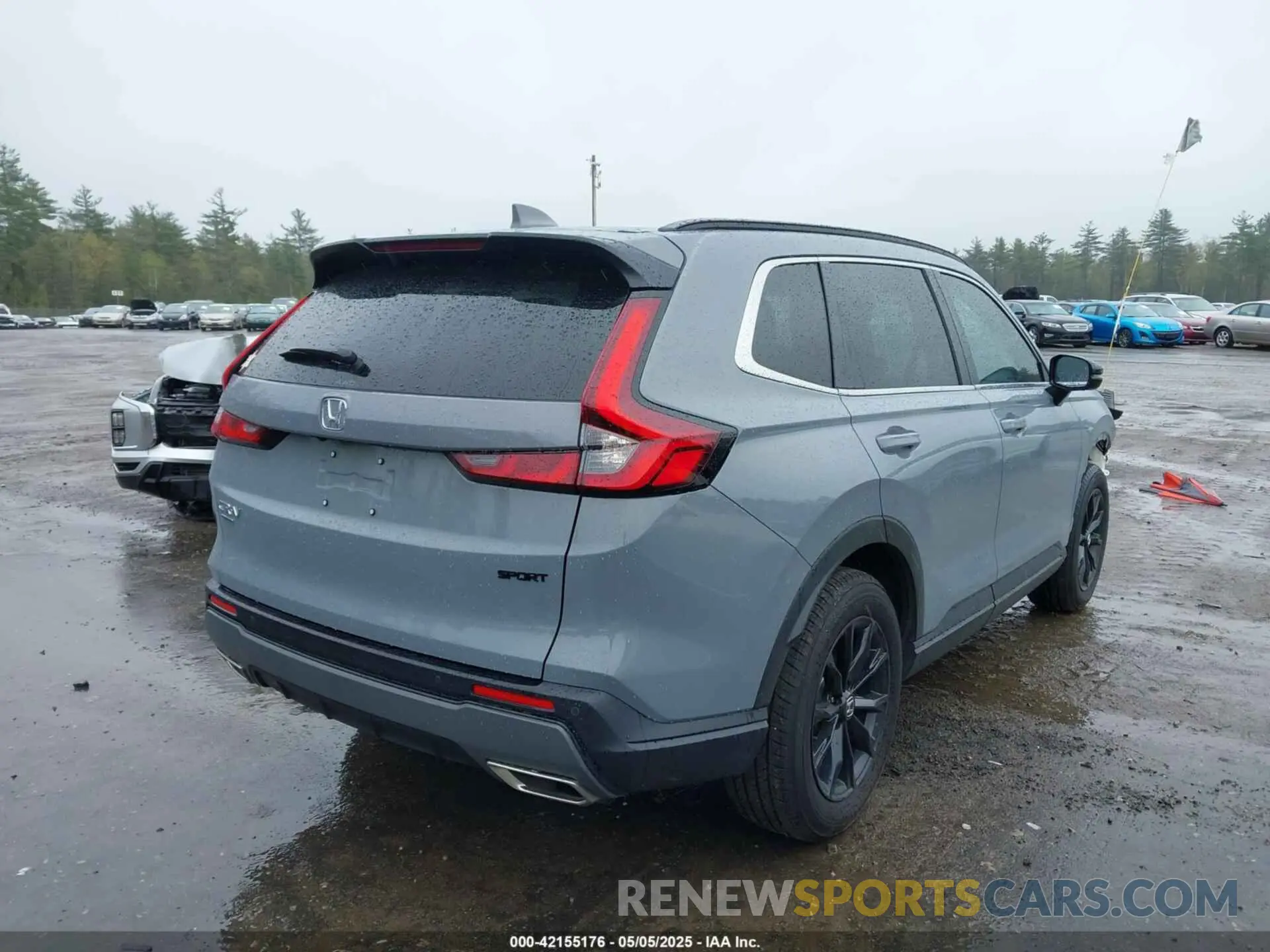 4 Photograph of a damaged car 7FARS6H85SE035382 HONDA CR-V HYBRID 2025