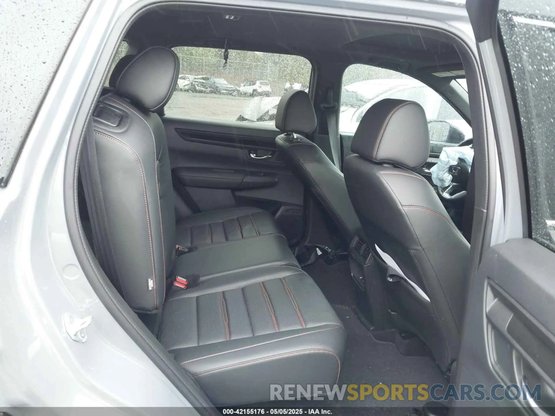 8 Photograph of a damaged car 7FARS6H85SE035382 HONDA CR-V HYBRID 2025