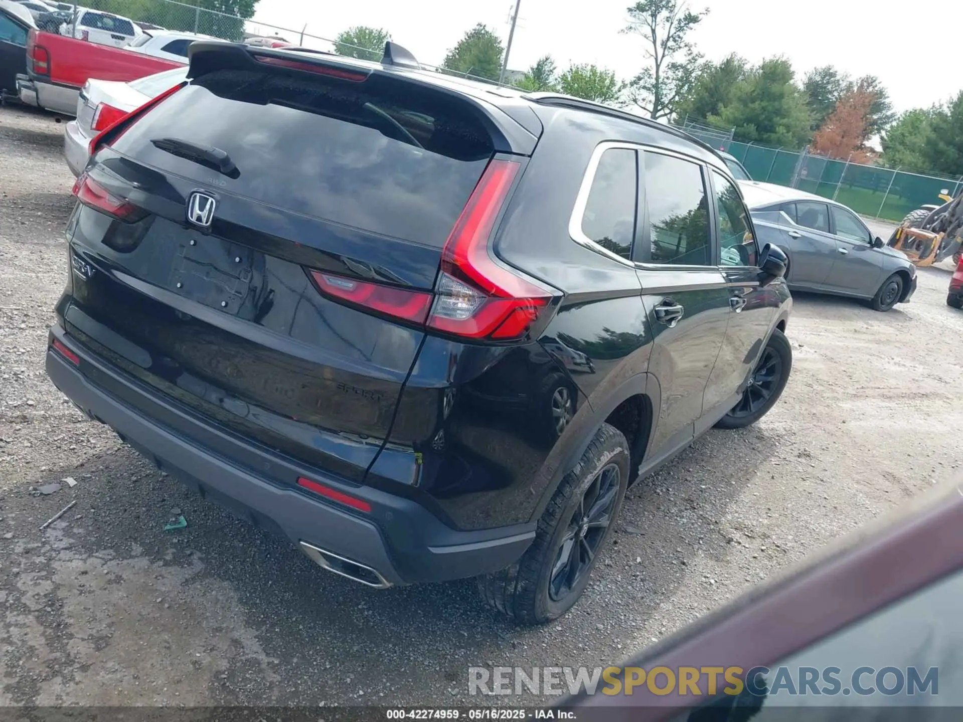 4 Photograph of a damaged car 7FARS6H86SE039876 HONDA CR-V HYBRID 2025
