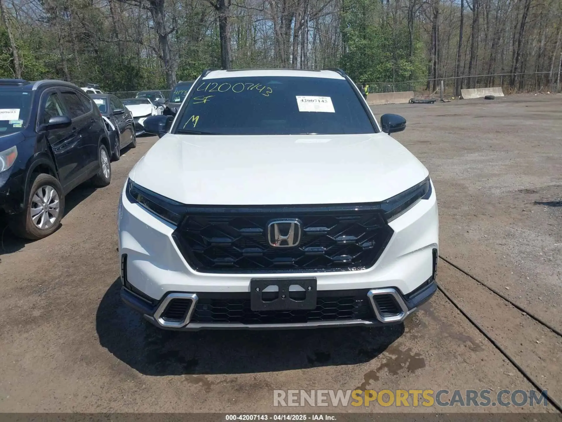 12 Photograph of a damaged car 7FARS6H90SE012794 HONDA CR-V HYBRID 2025