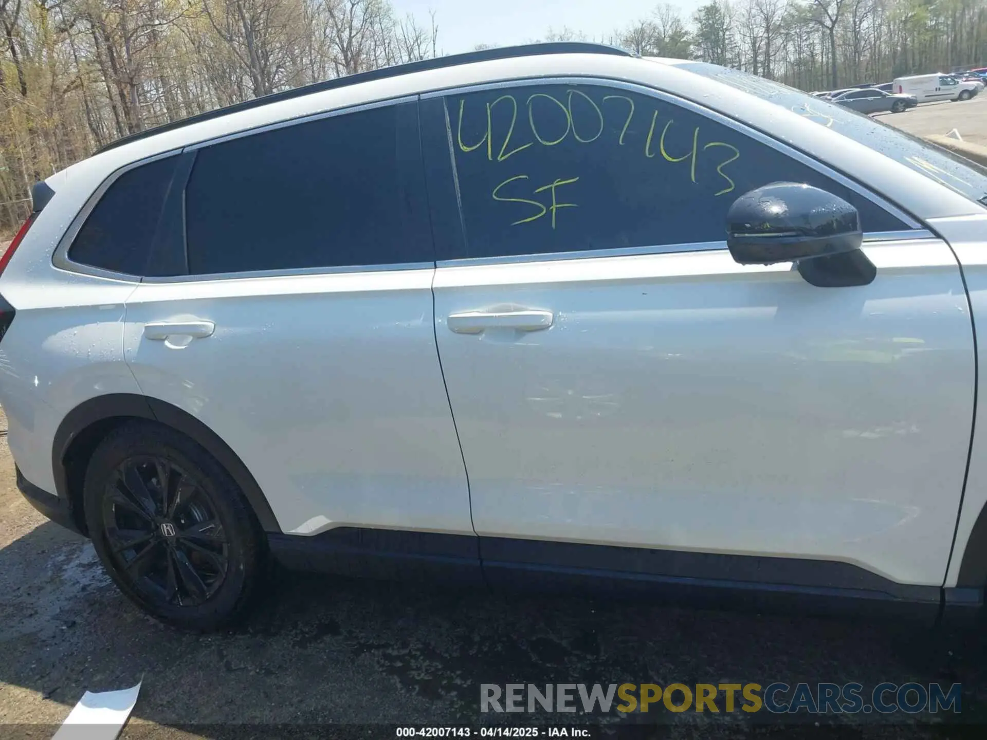 13 Photograph of a damaged car 7FARS6H90SE012794 HONDA CR-V HYBRID 2025