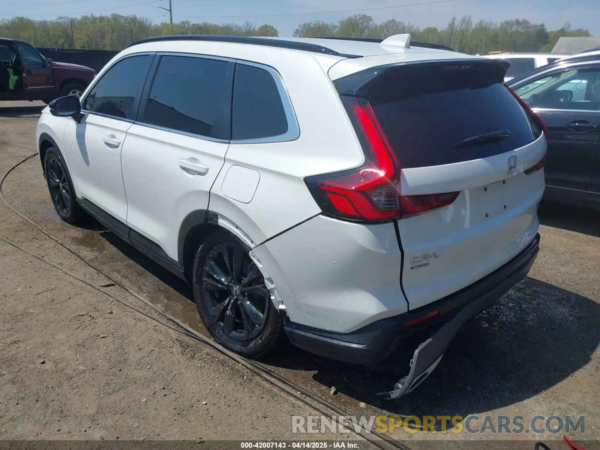 6 Photograph of a damaged car 7FARS6H90SE012794 HONDA CR-V HYBRID 2025