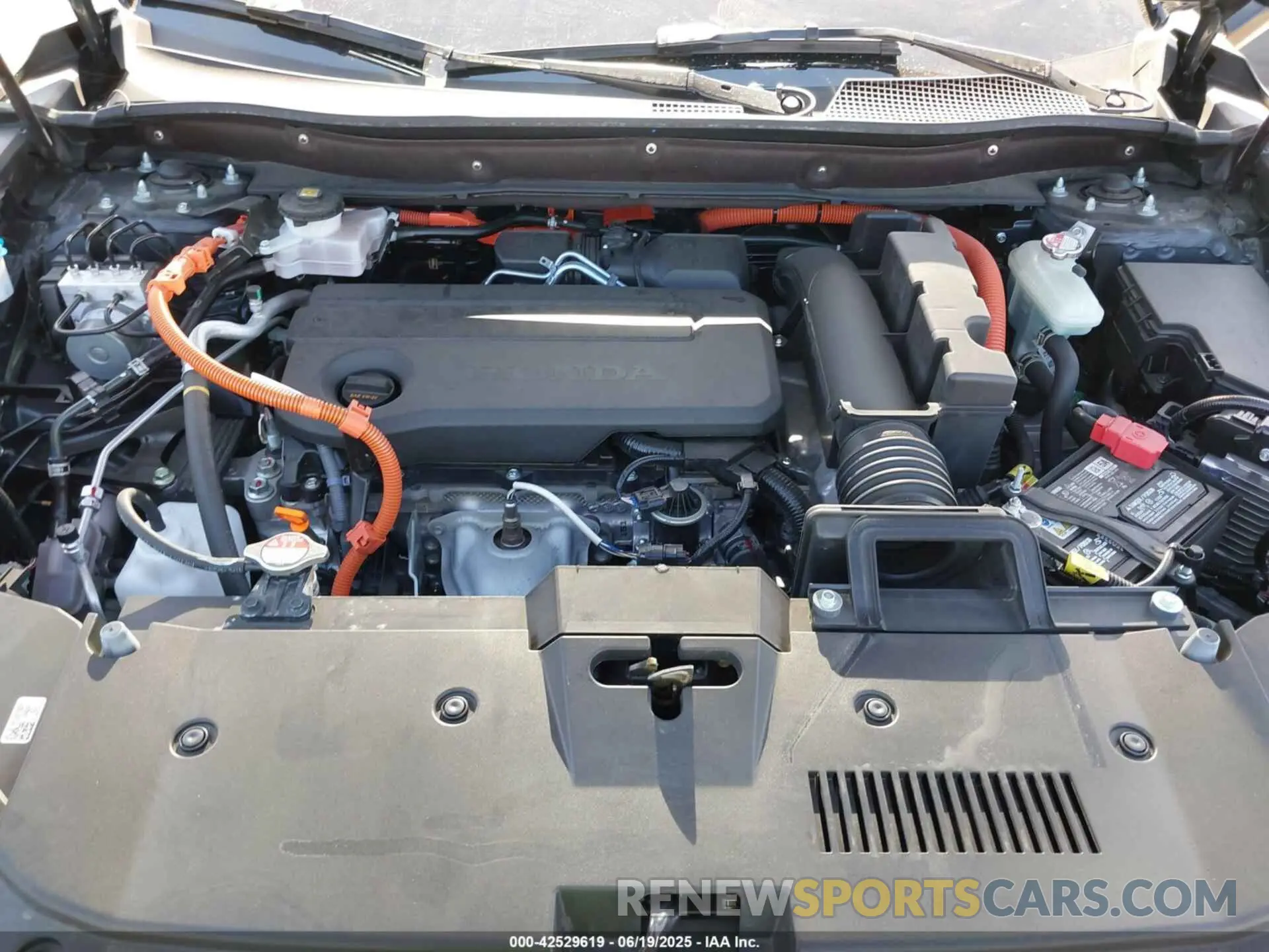 10 Photograph of a damaged car 7FARS6H94SE019487 HONDA CR-V HYBRID 2025