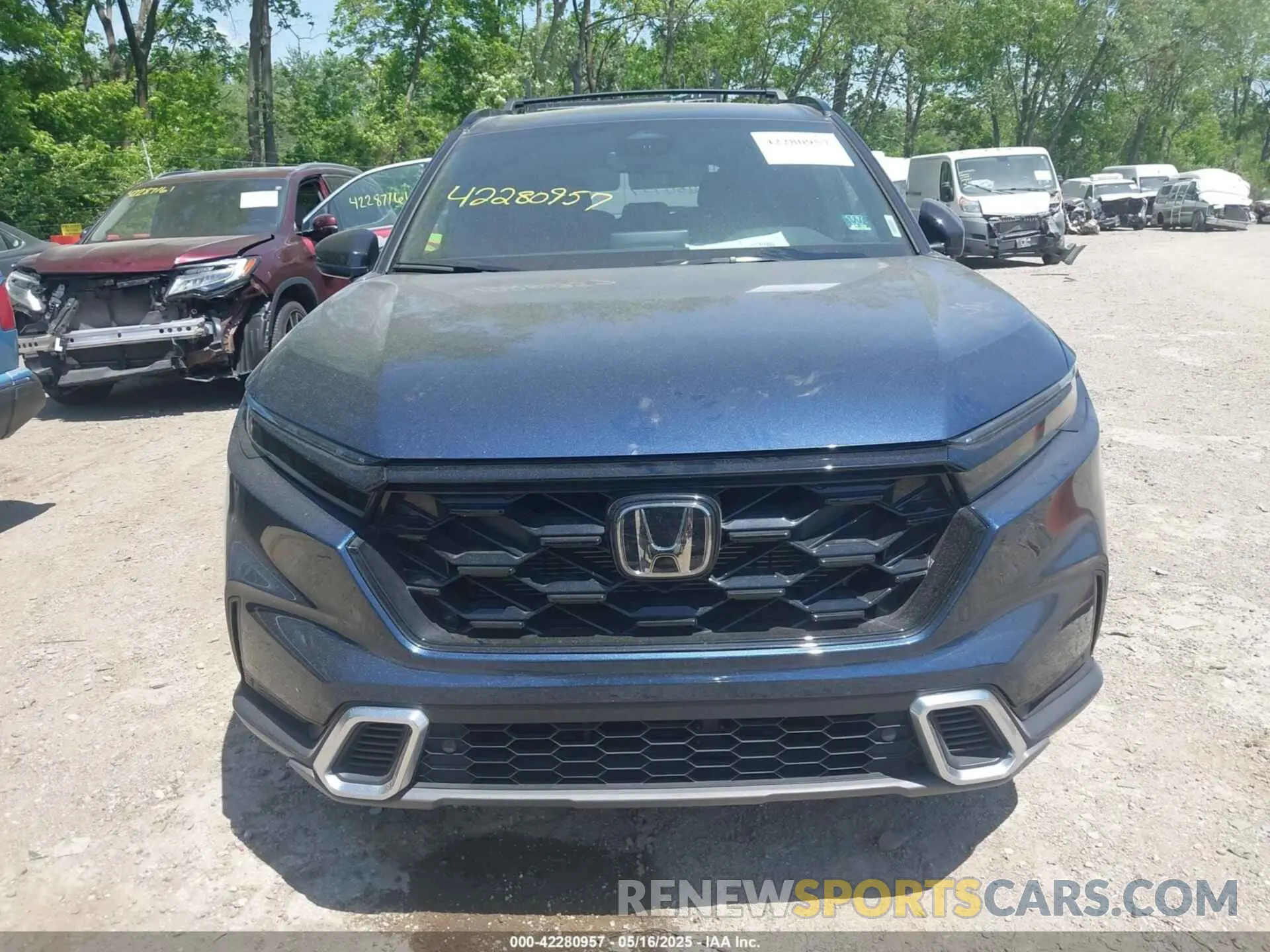 13 Photograph of a damaged car 7FARS6H94SE038105 HONDA CR-V HYBRID 2025