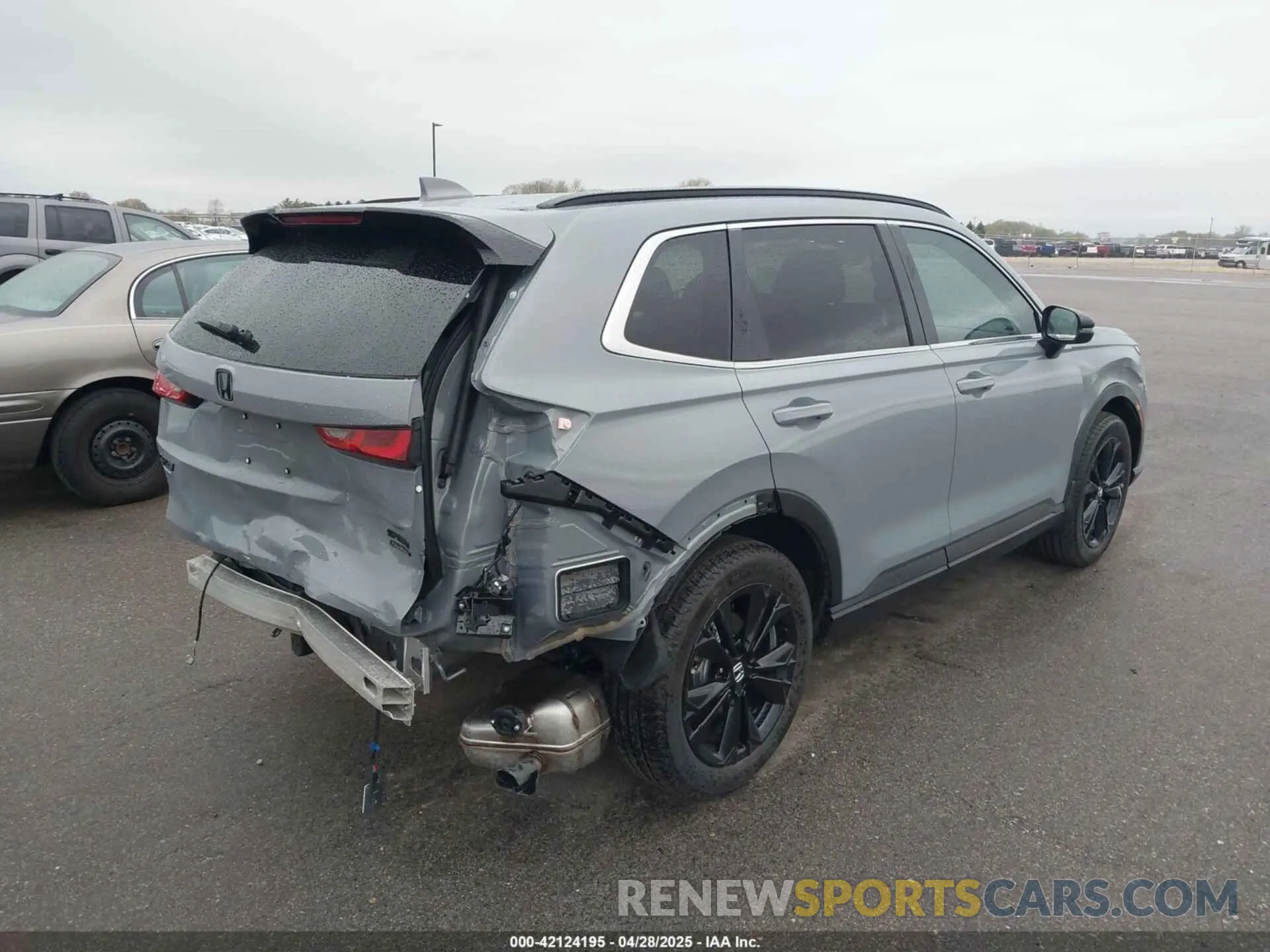 4 Photograph of a damaged car 7FARS6H96SE033701 HONDA CR-V HYBRID 2025